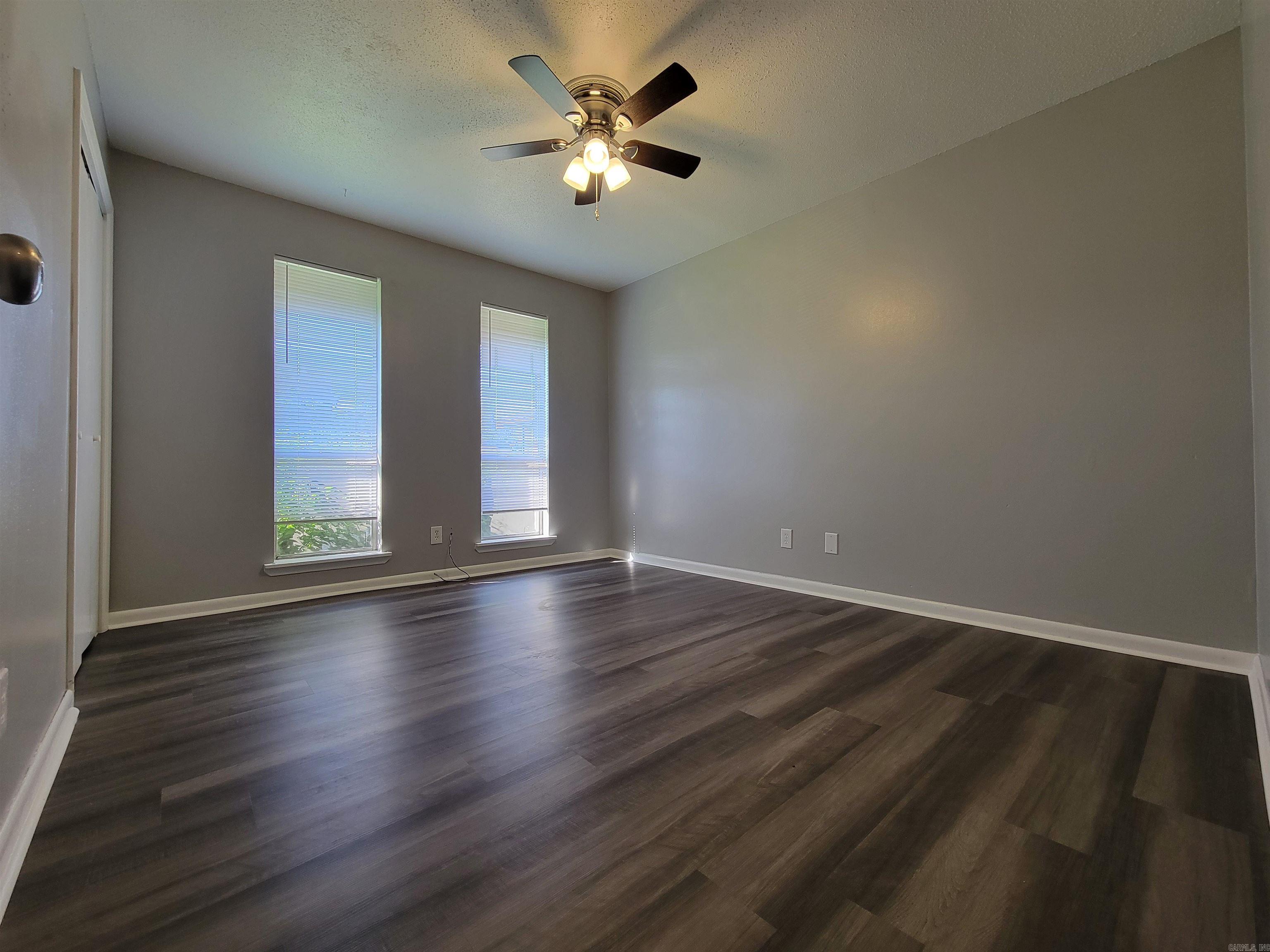 1411/1409 stafford Road