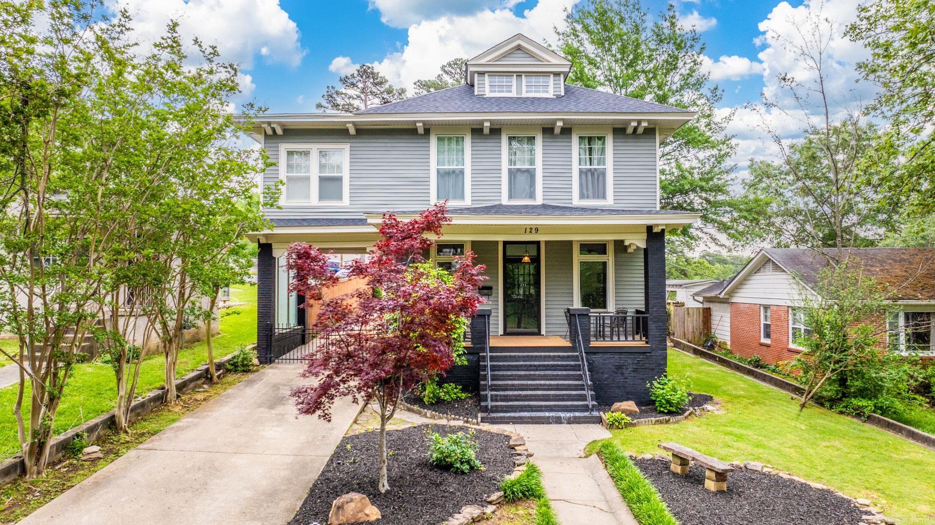 129 N Woodrow Street
