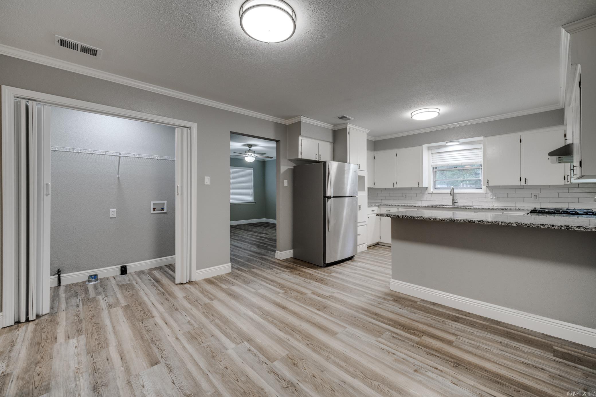 9900 Mabelvale Main