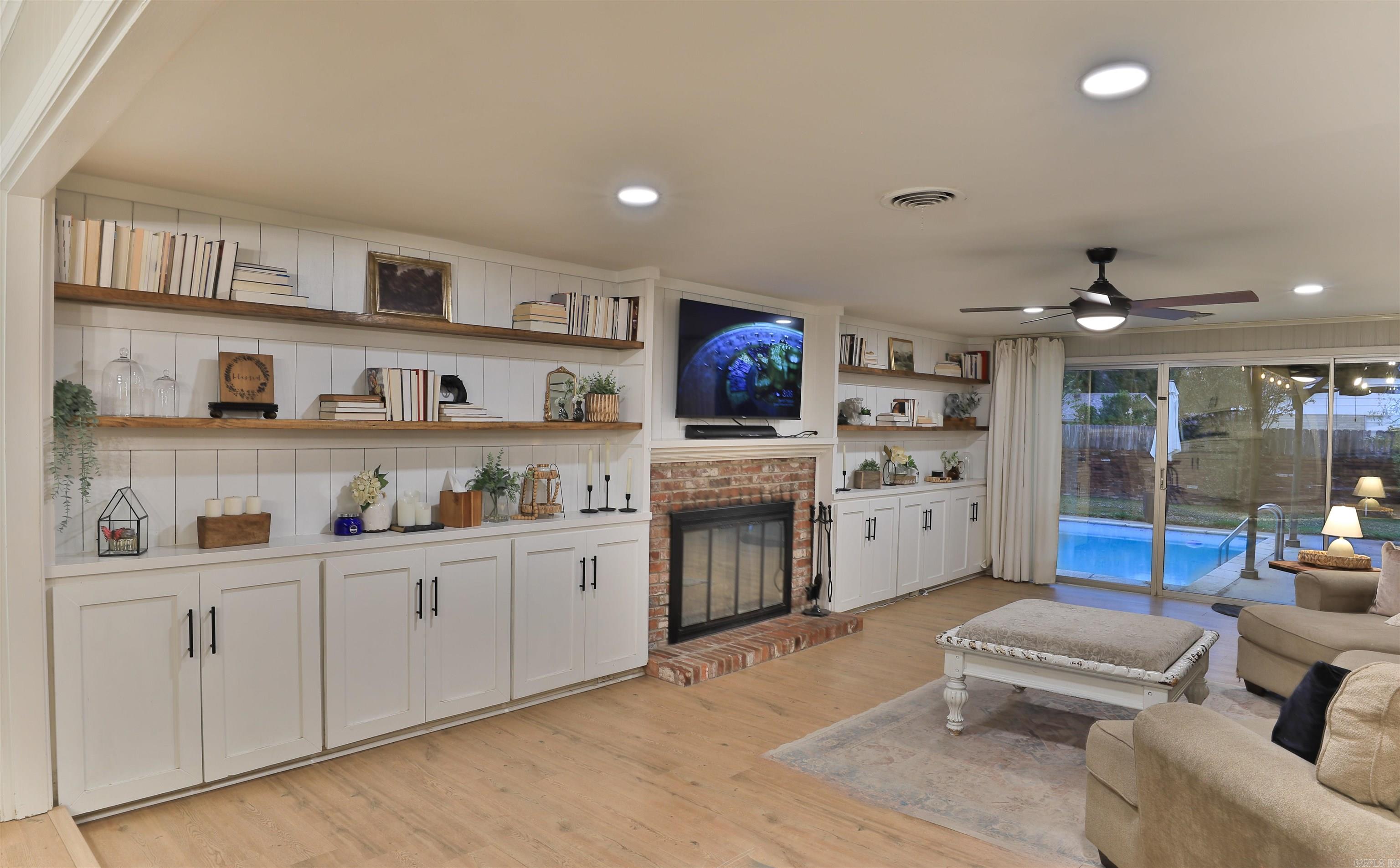 2006 South Prairie Street