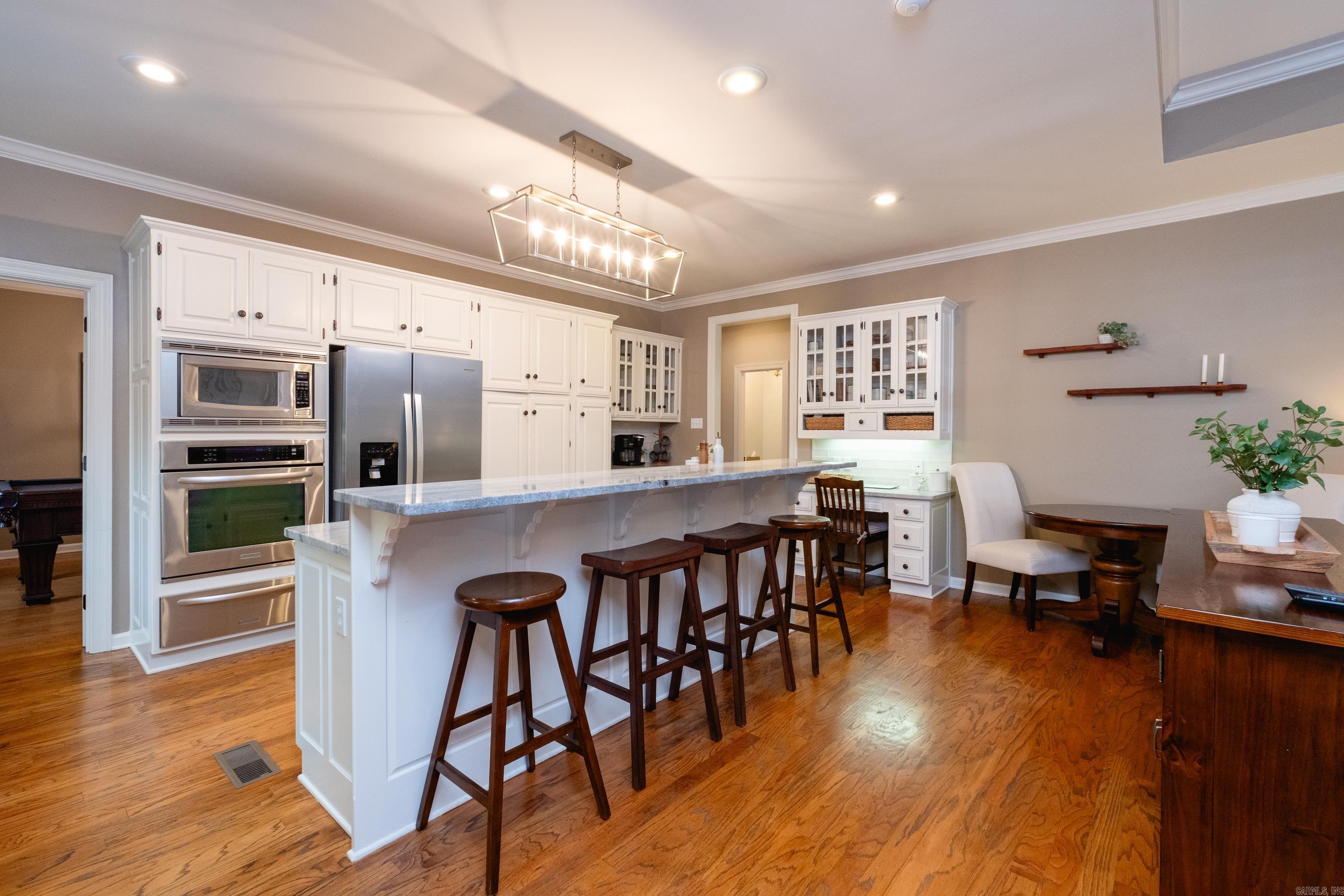 4307 Valley View