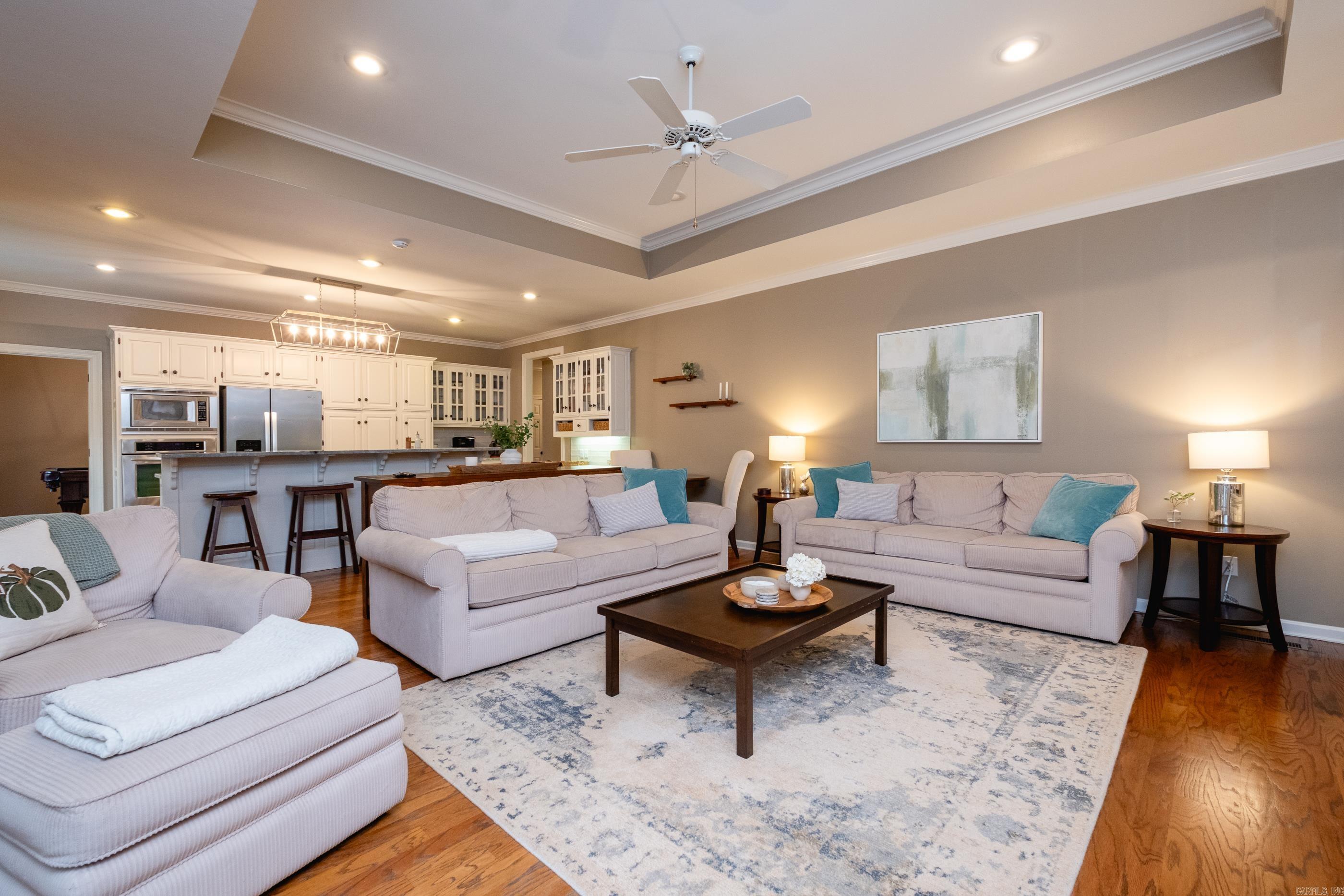 4307 Valley View
