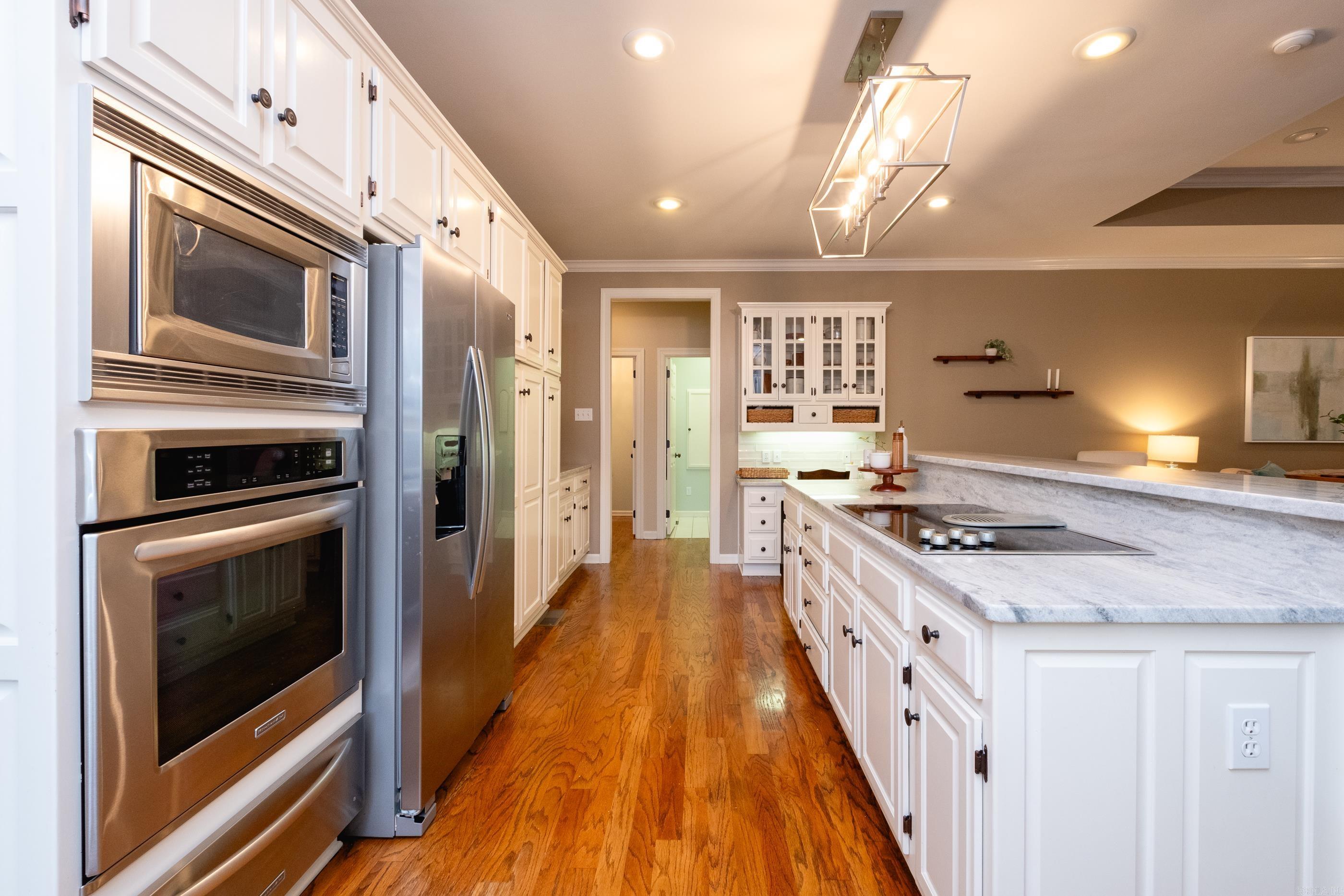 4307 Valley View