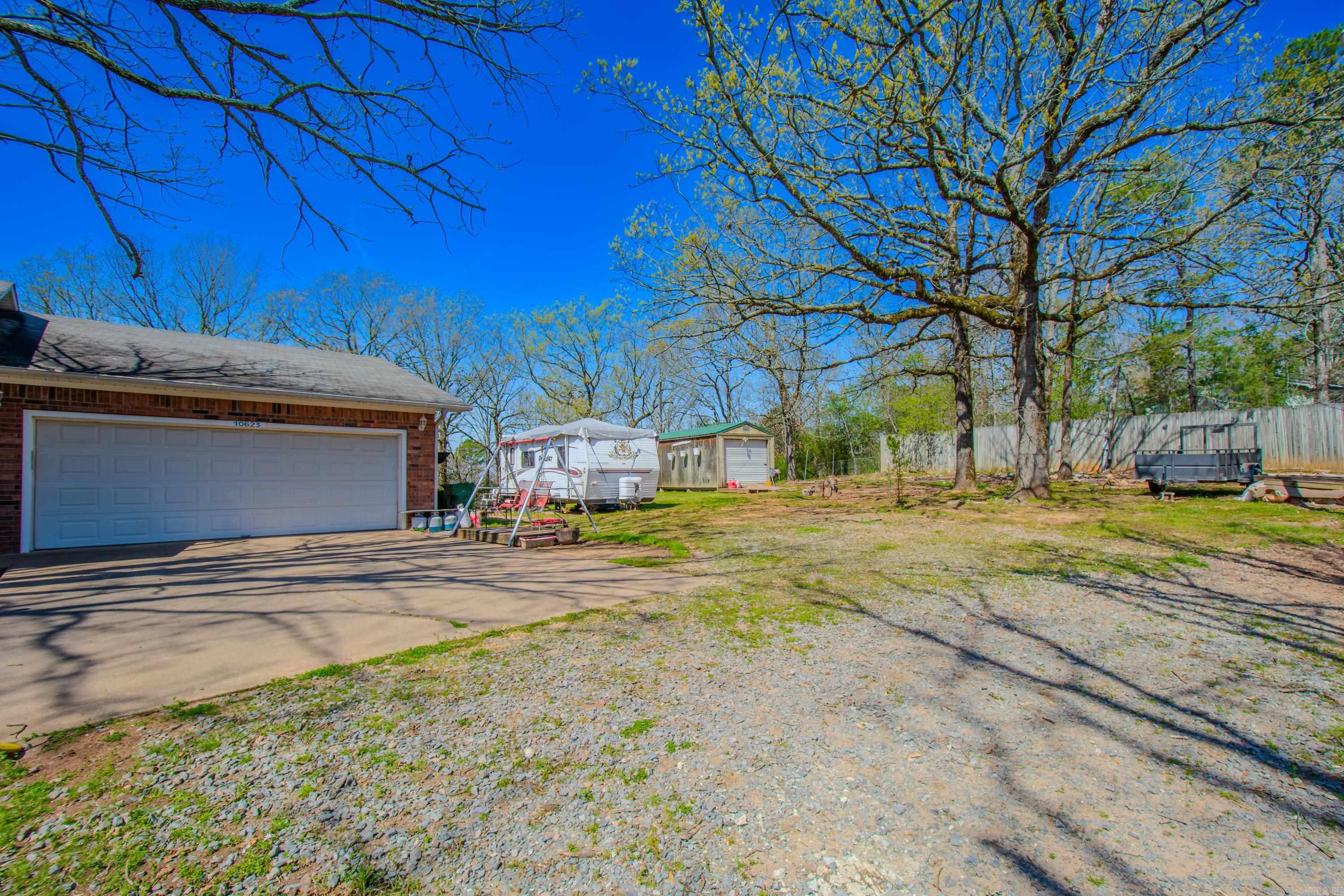 10623 Mundo Rd