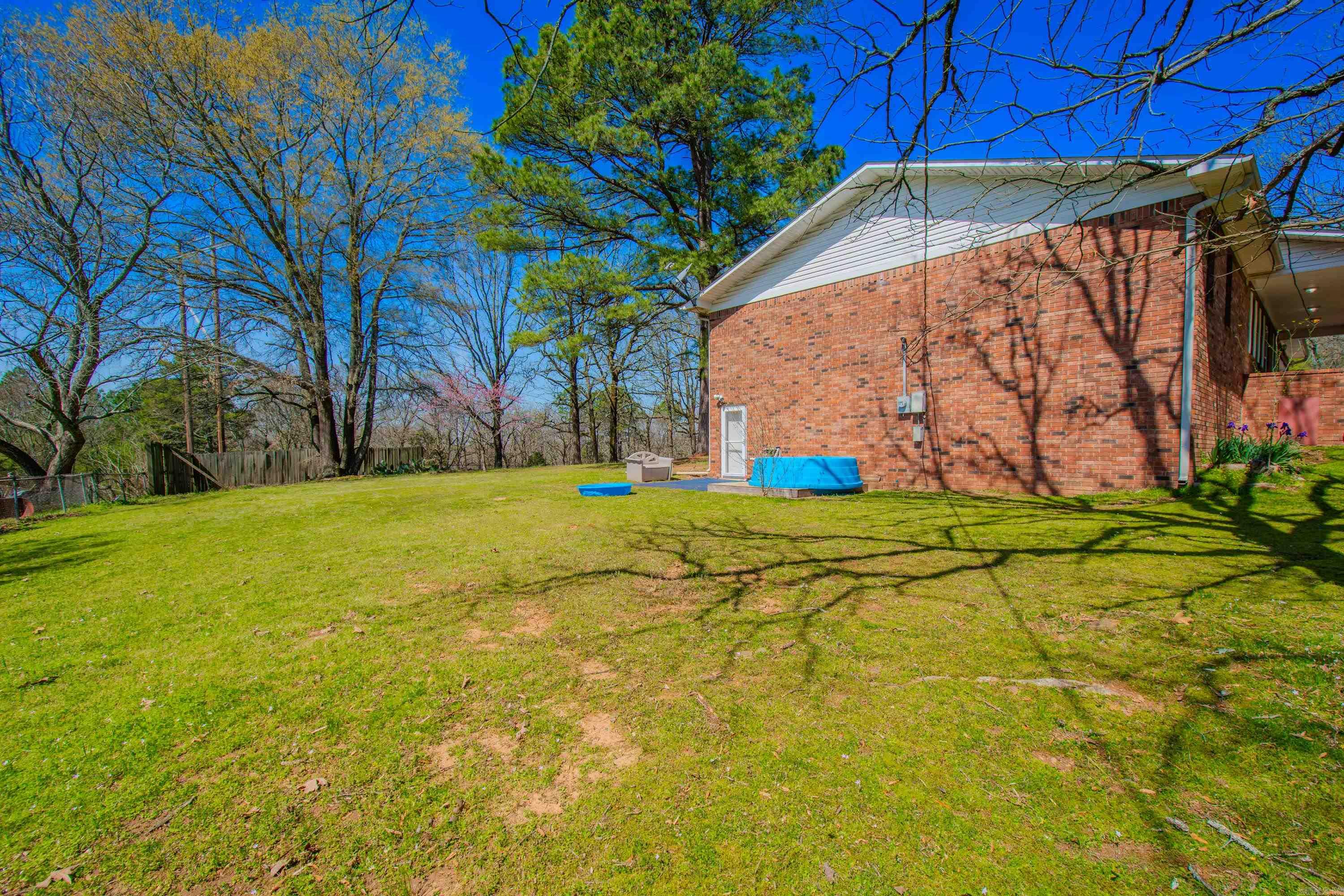 10623 Mundo Rd
