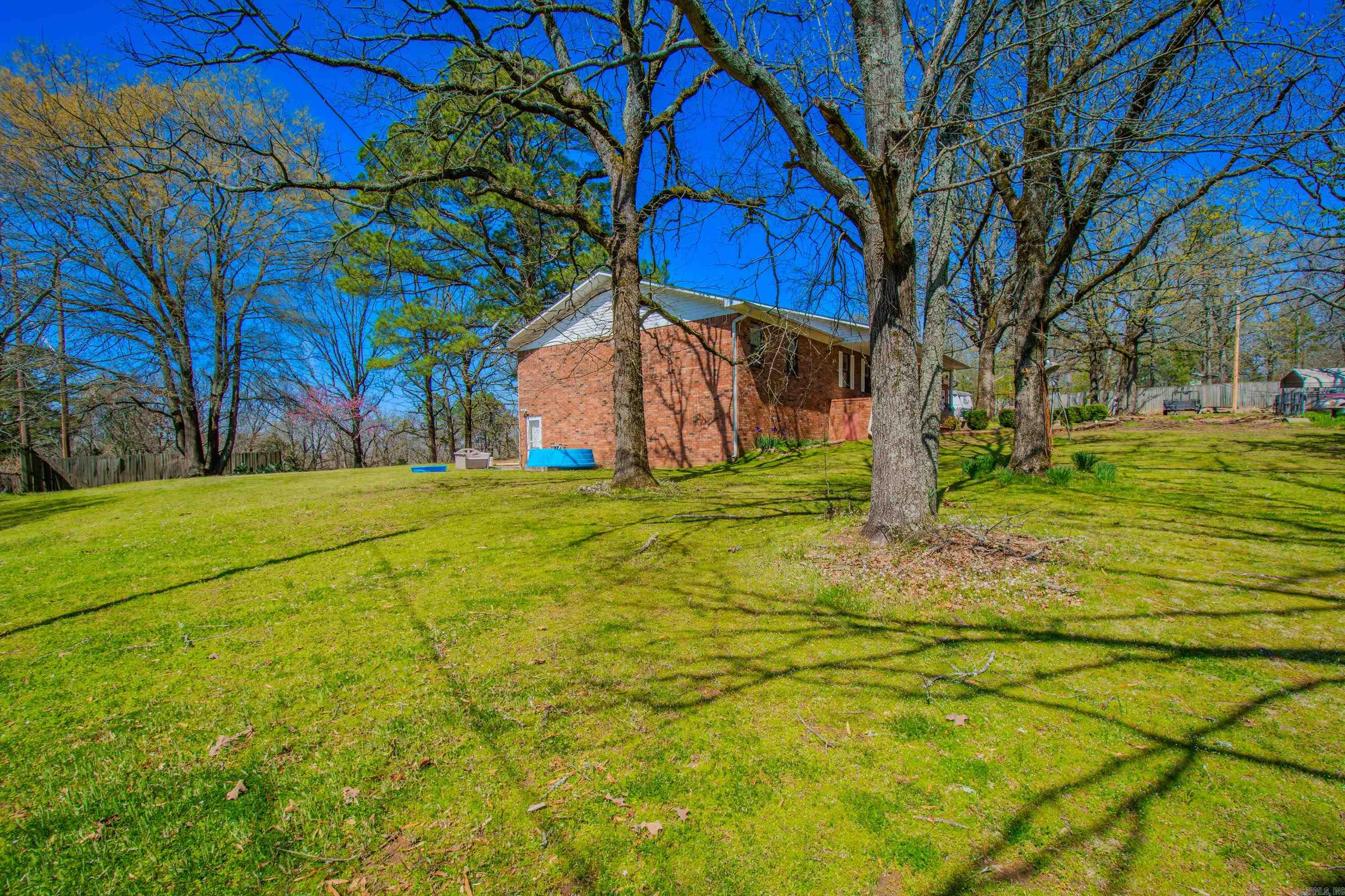 10623 Mundo Rd