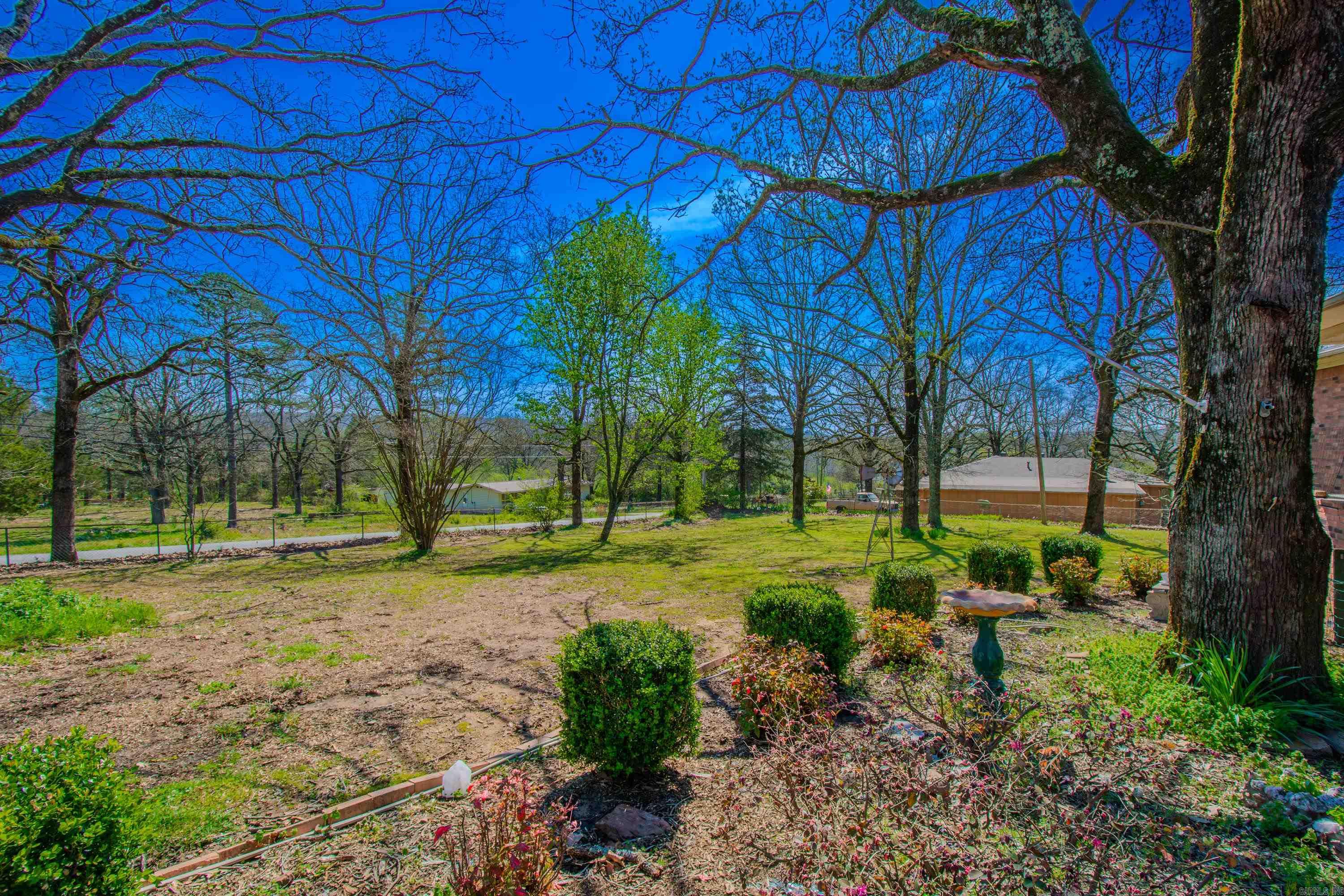 10623 Mundo Rd