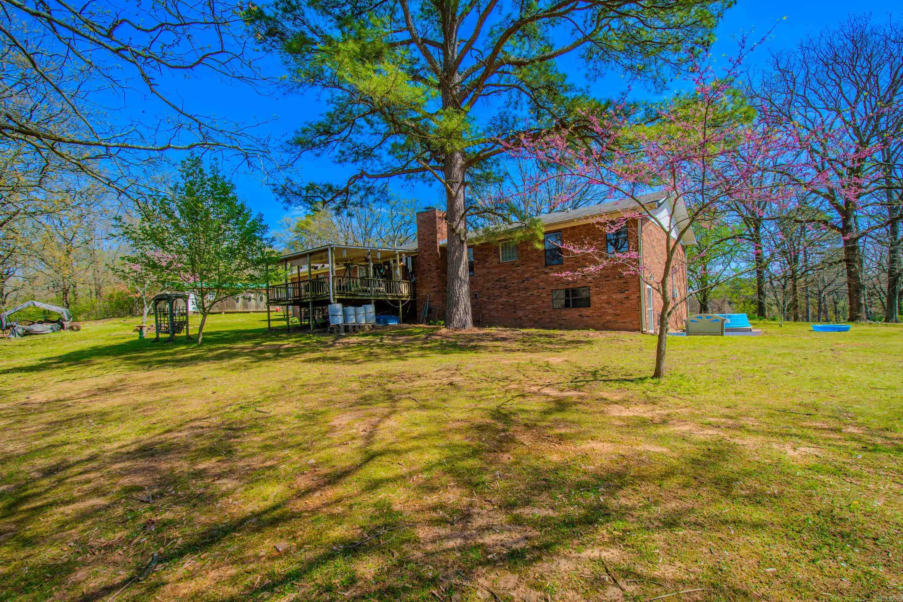 10623 Mundo Rd