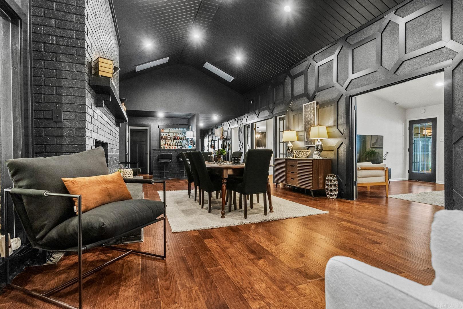 5 Rivercrest Circle