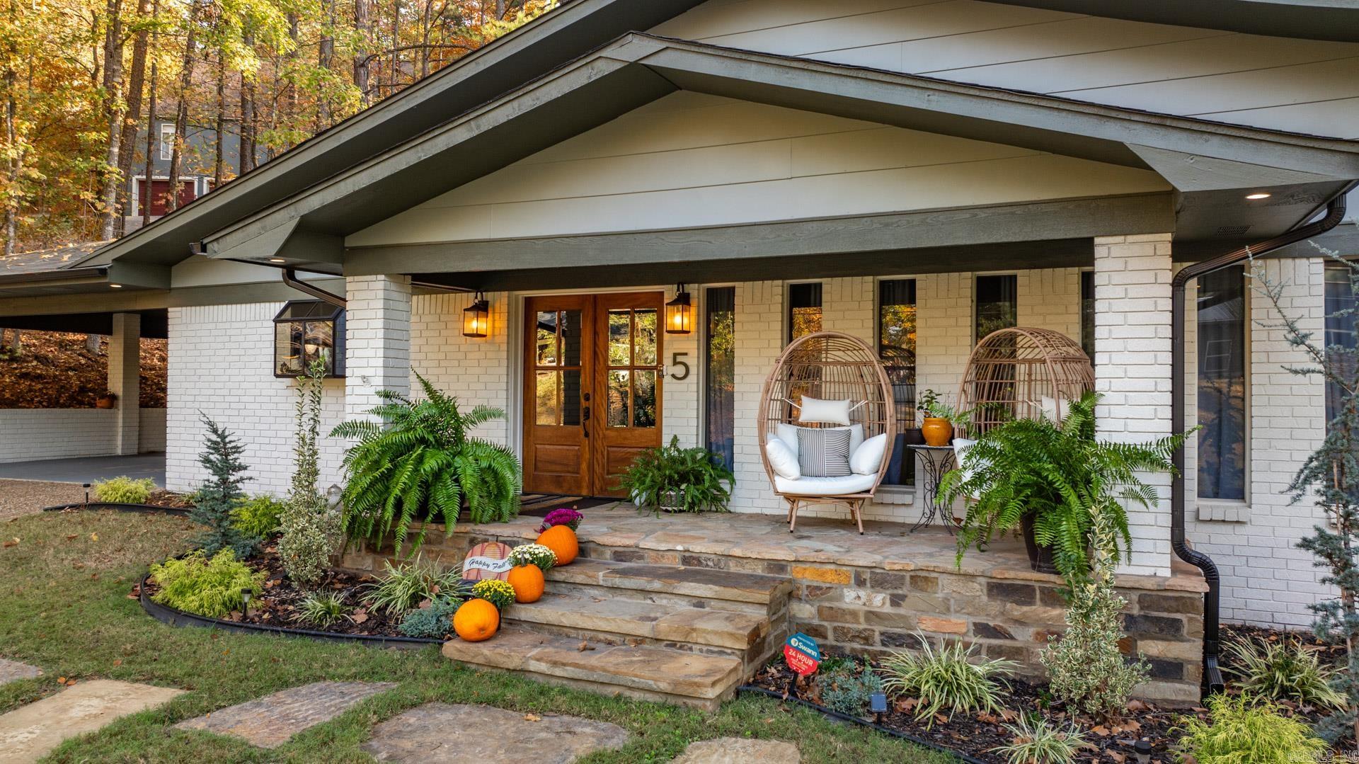 5 Rivercrest Circle