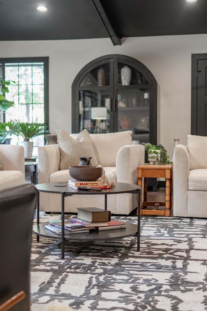 5 Rivercrest Circle