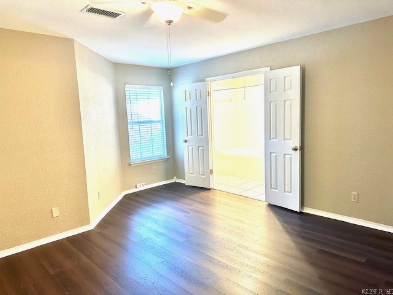 10 Summerwood Cove