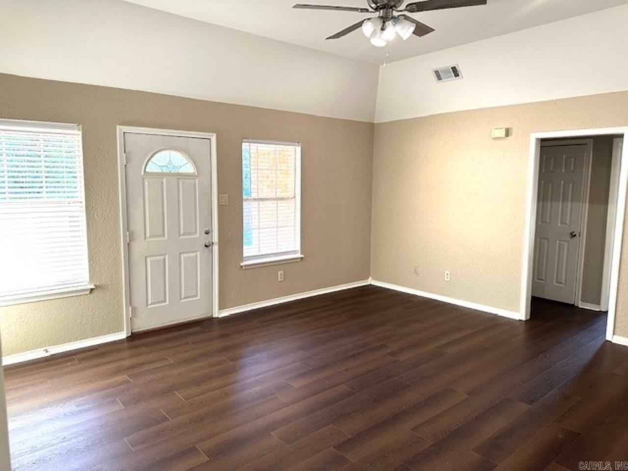 10 Summerwood Cove