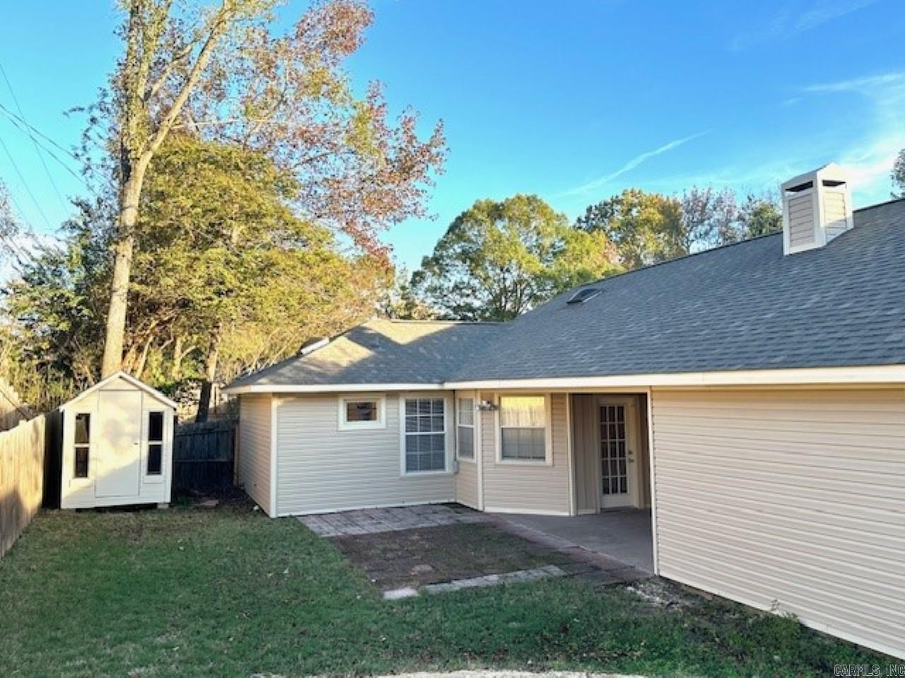 10 Summerwood Cove