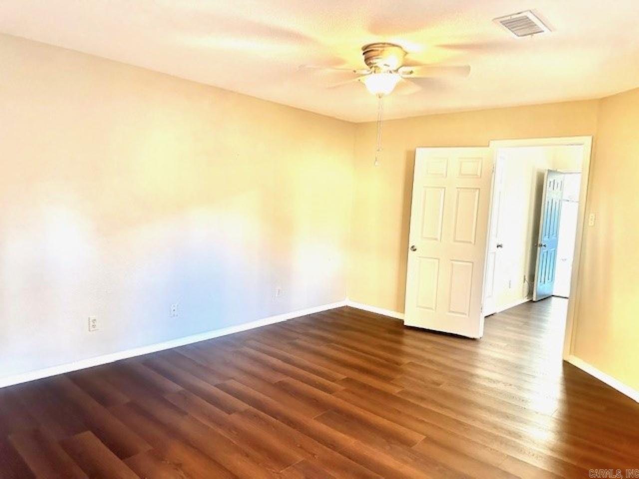 10 Summerwood Cove