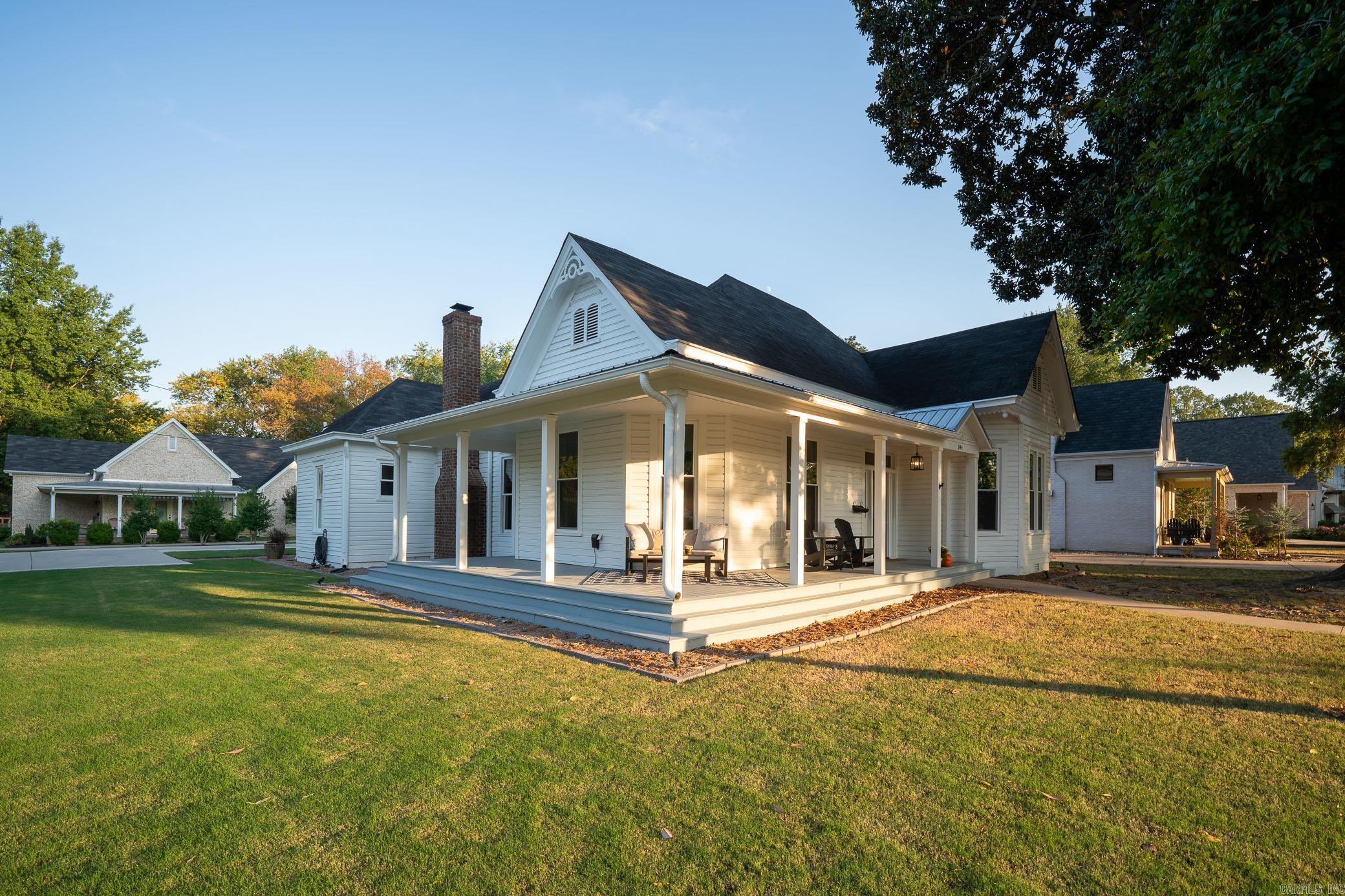 344 Conway Boulevard