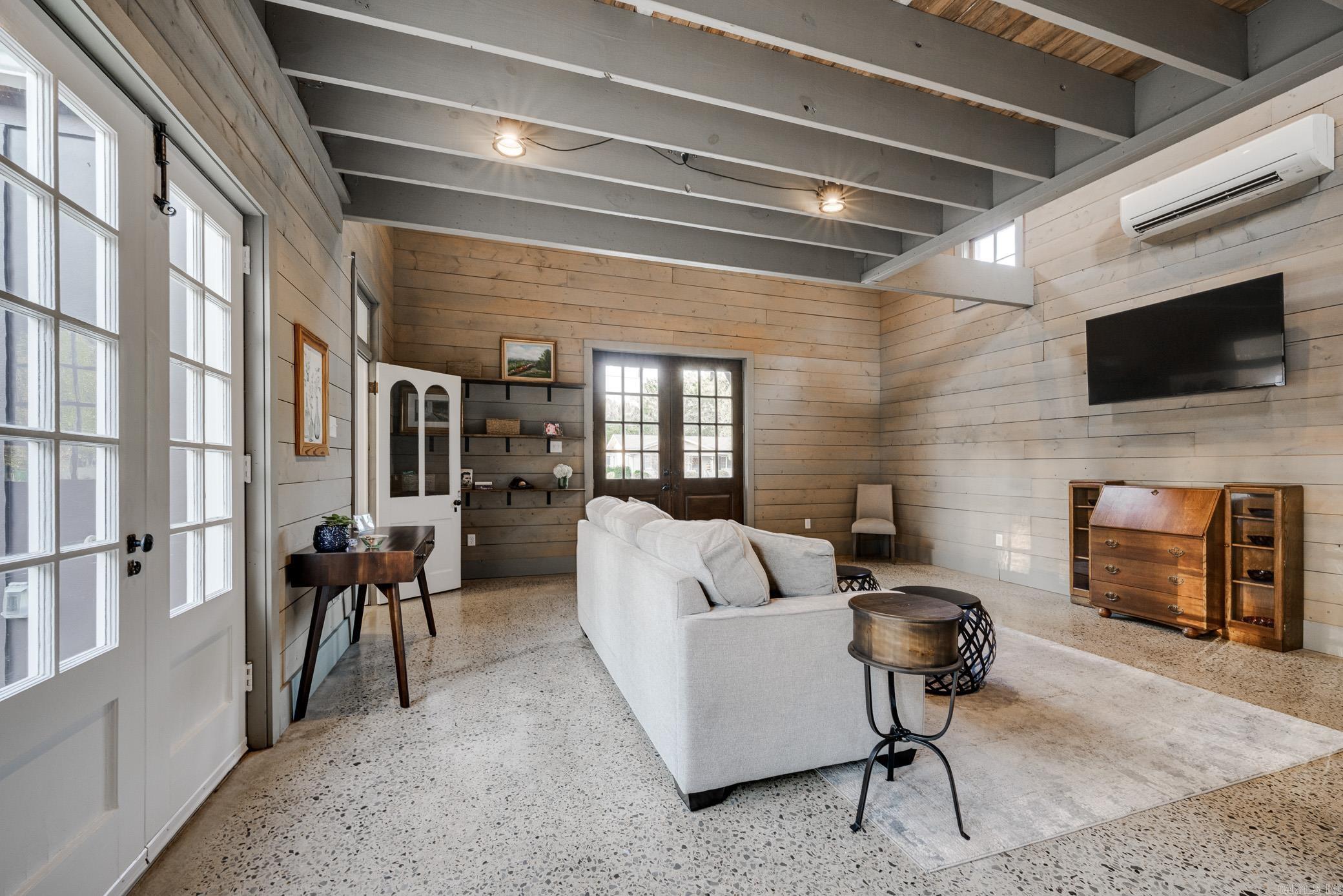 344 Conway Boulevard