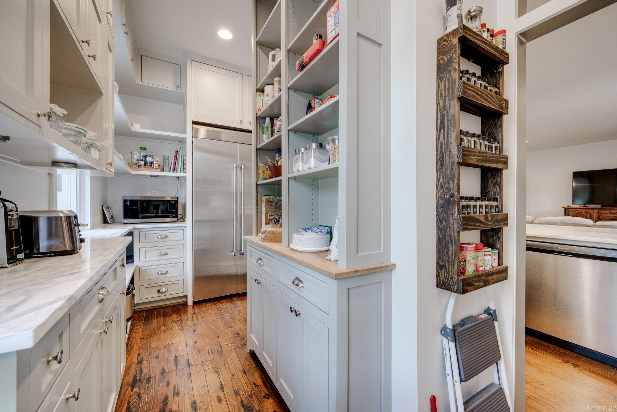 344 Conway Boulevard