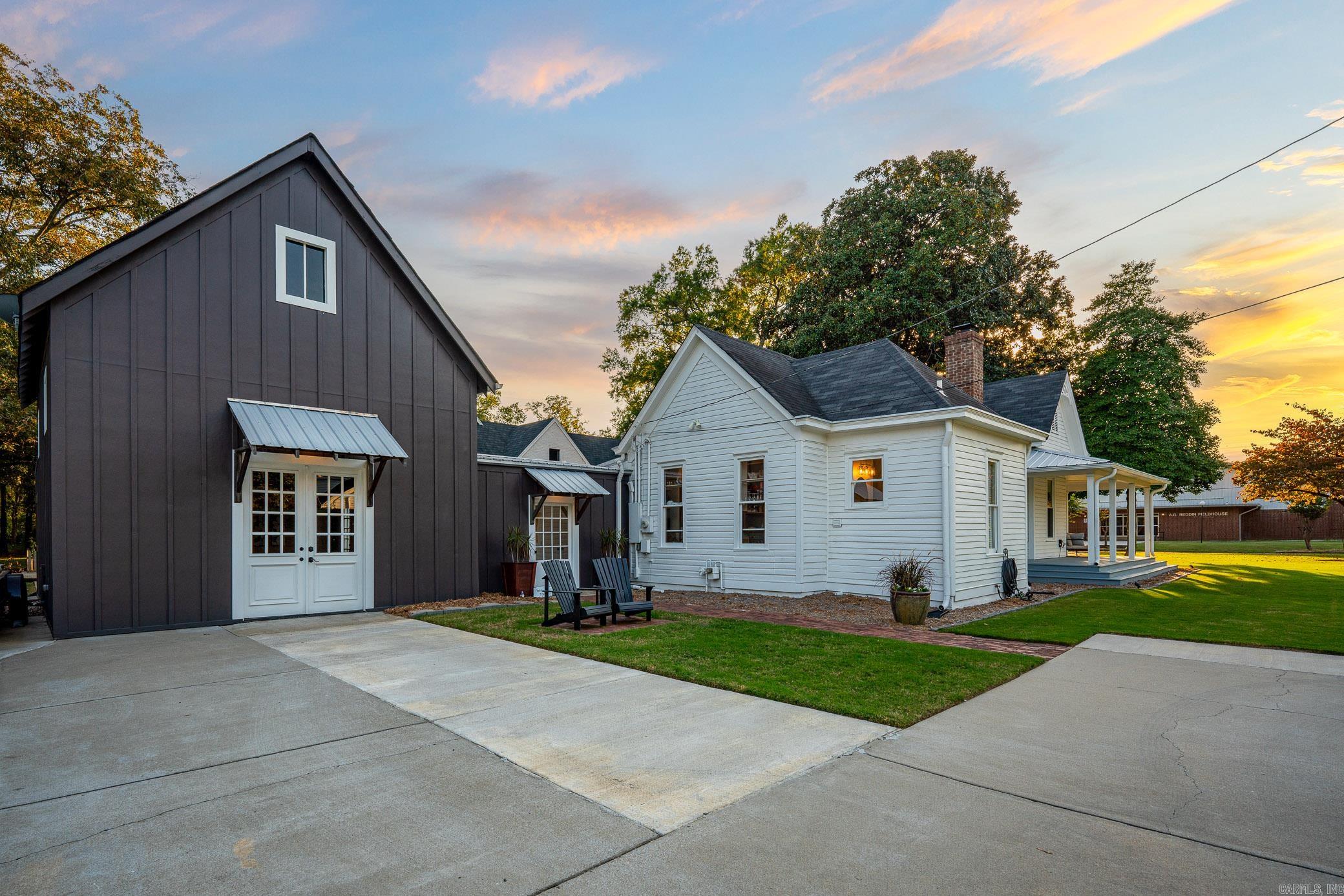 344 Conway Boulevard