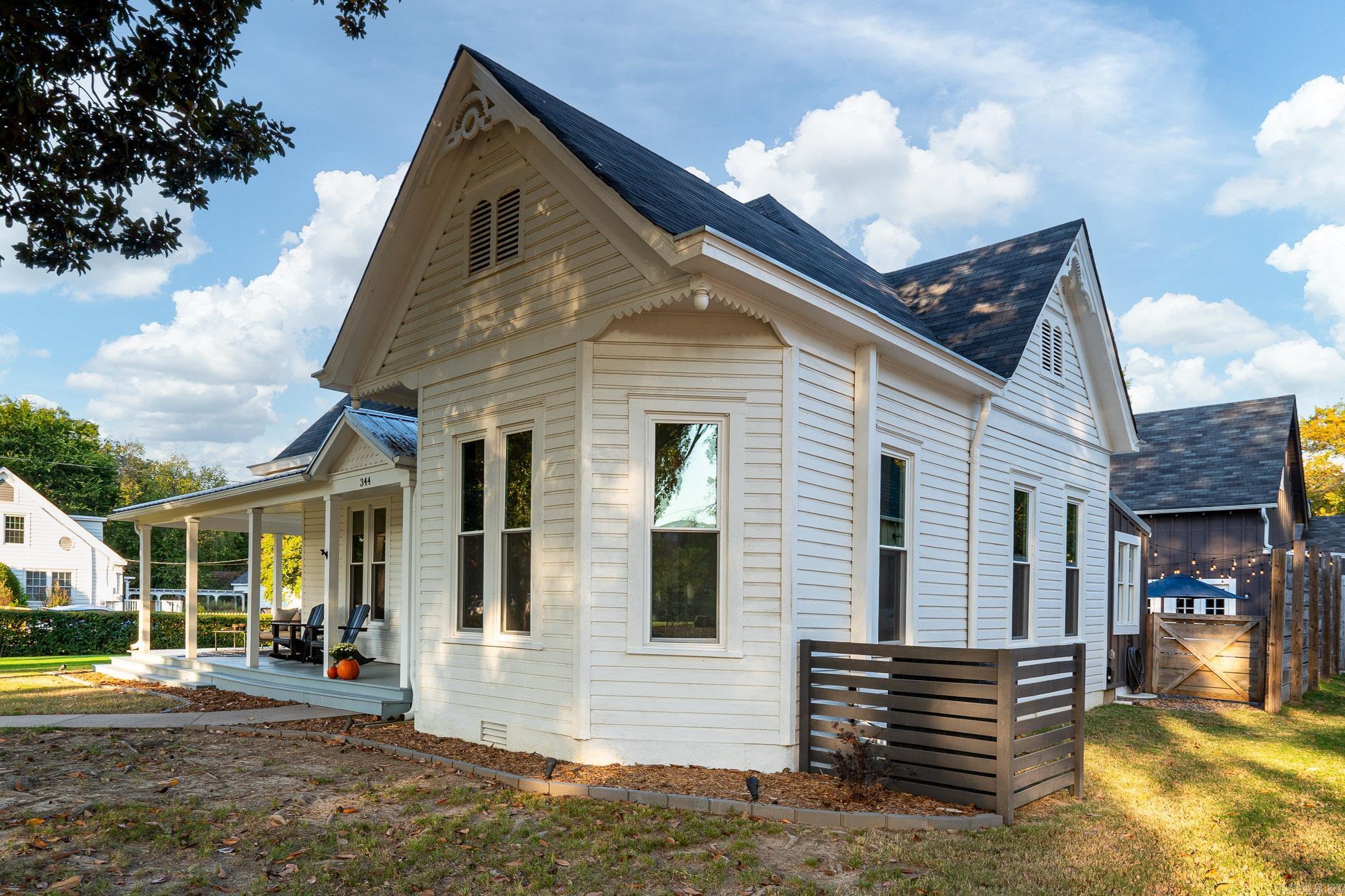 344 Conway Boulevard