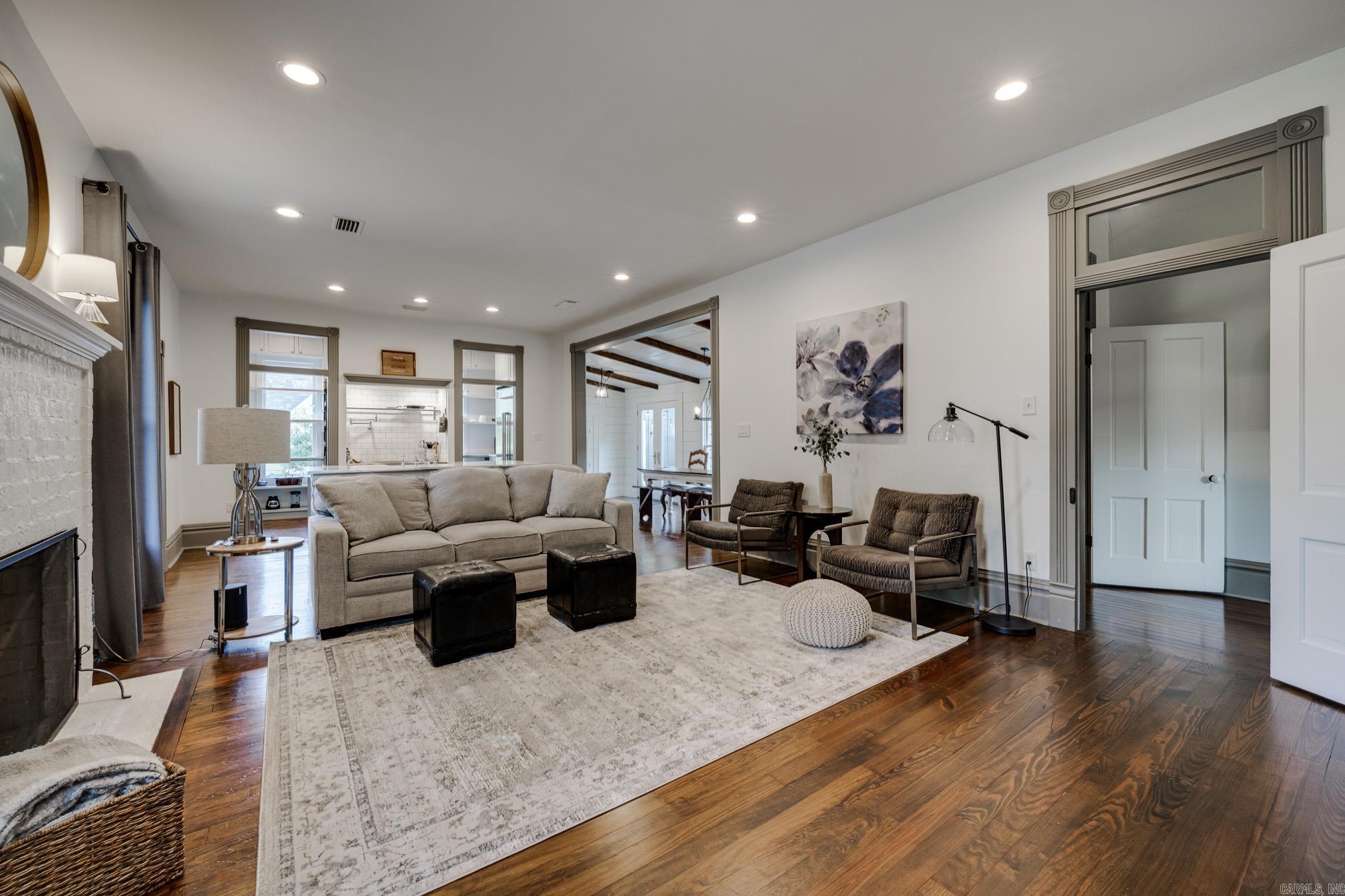 344 Conway Boulevard