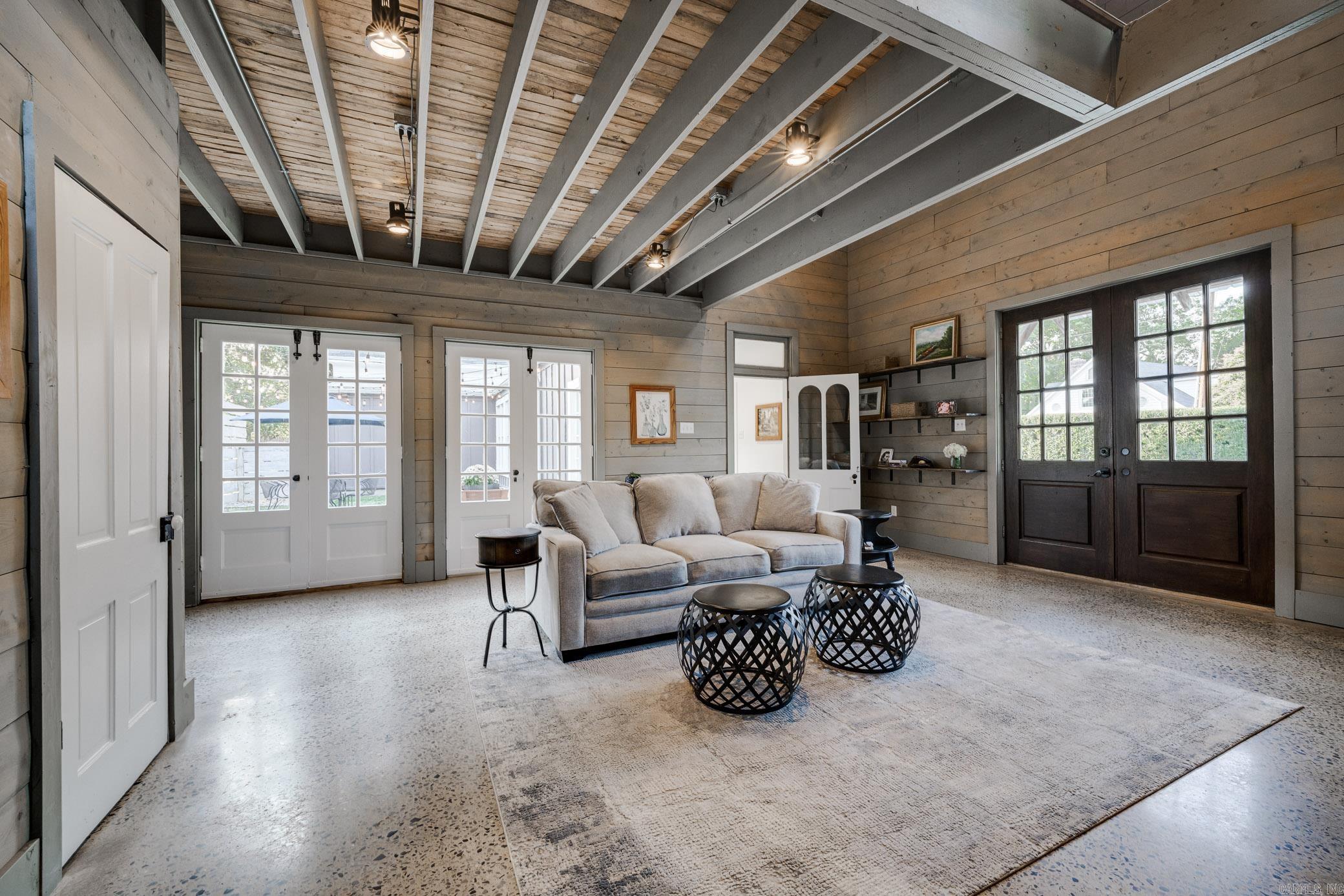 344 Conway Boulevard