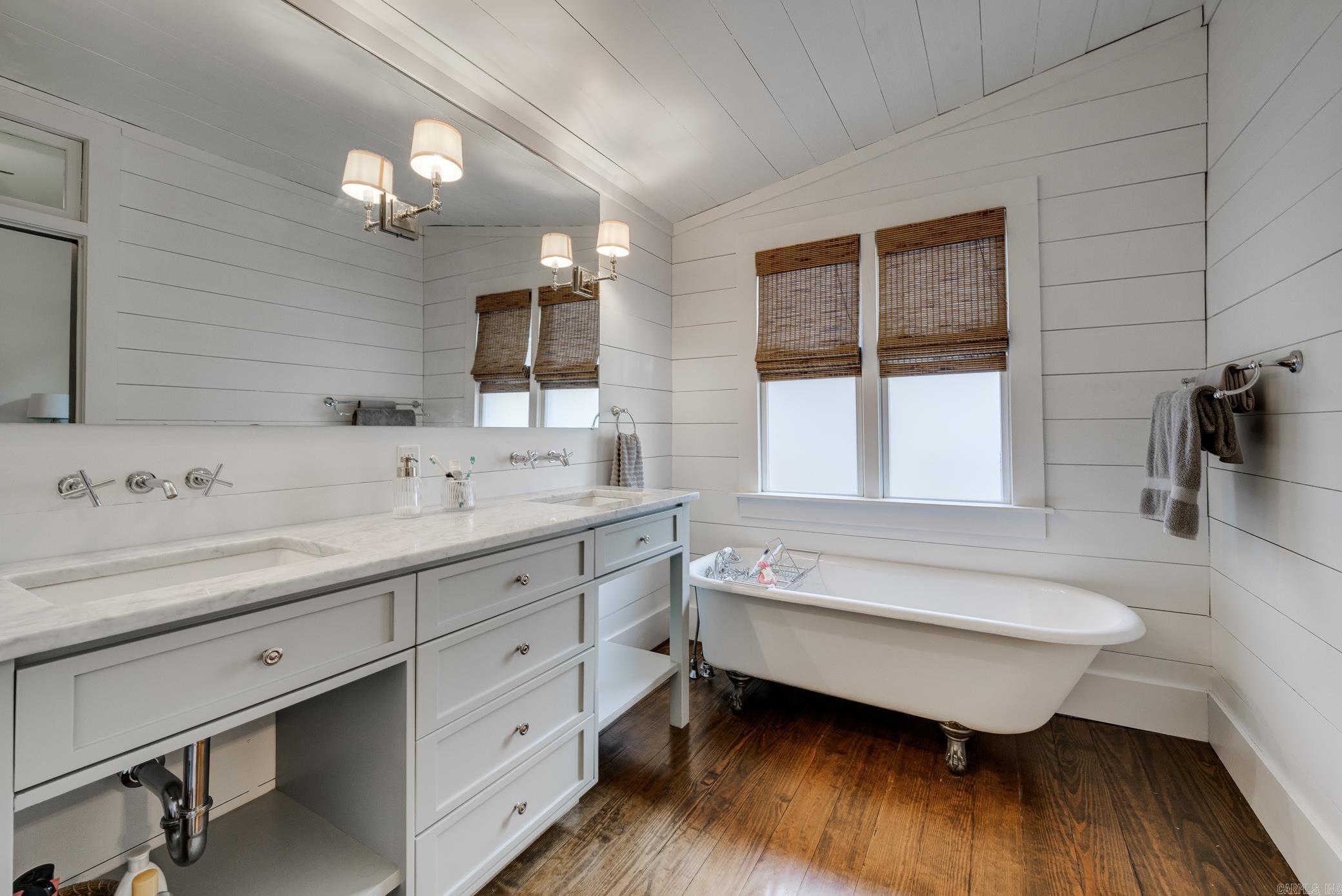 344 Conway Boulevard