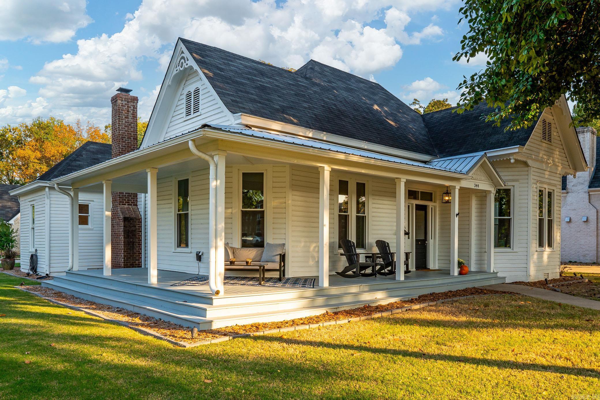 344 Conway Boulevard