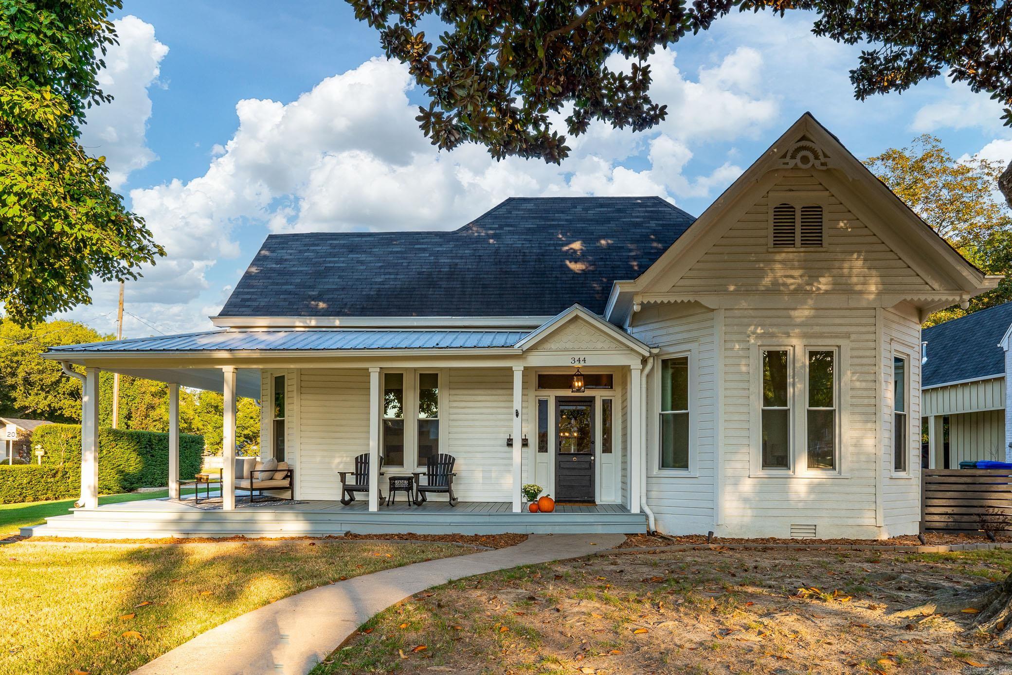 344 Conway Boulevard