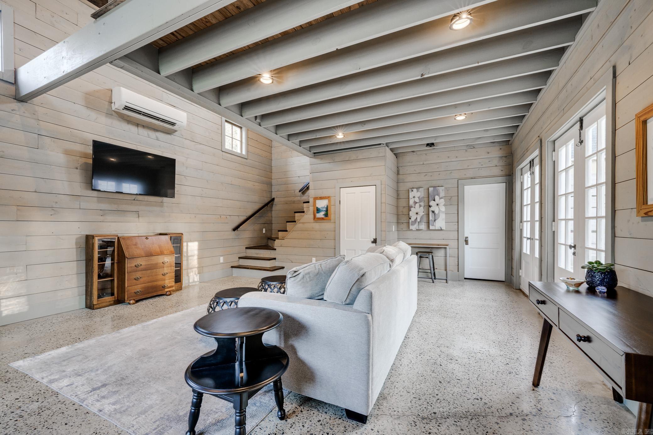 344 Conway Boulevard