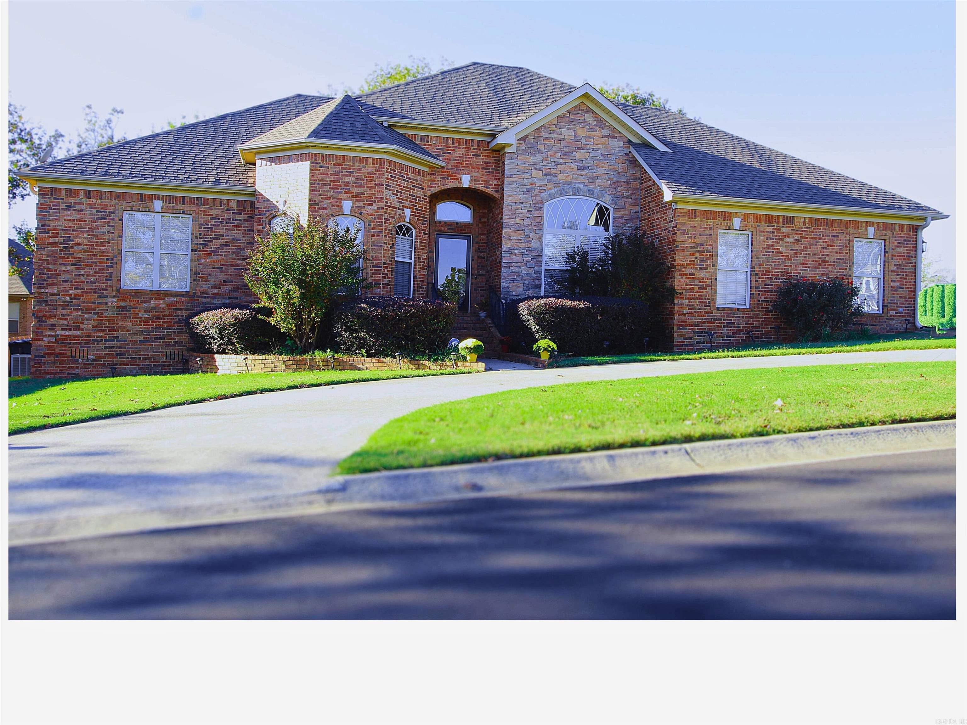 2701 Gemstone Drive