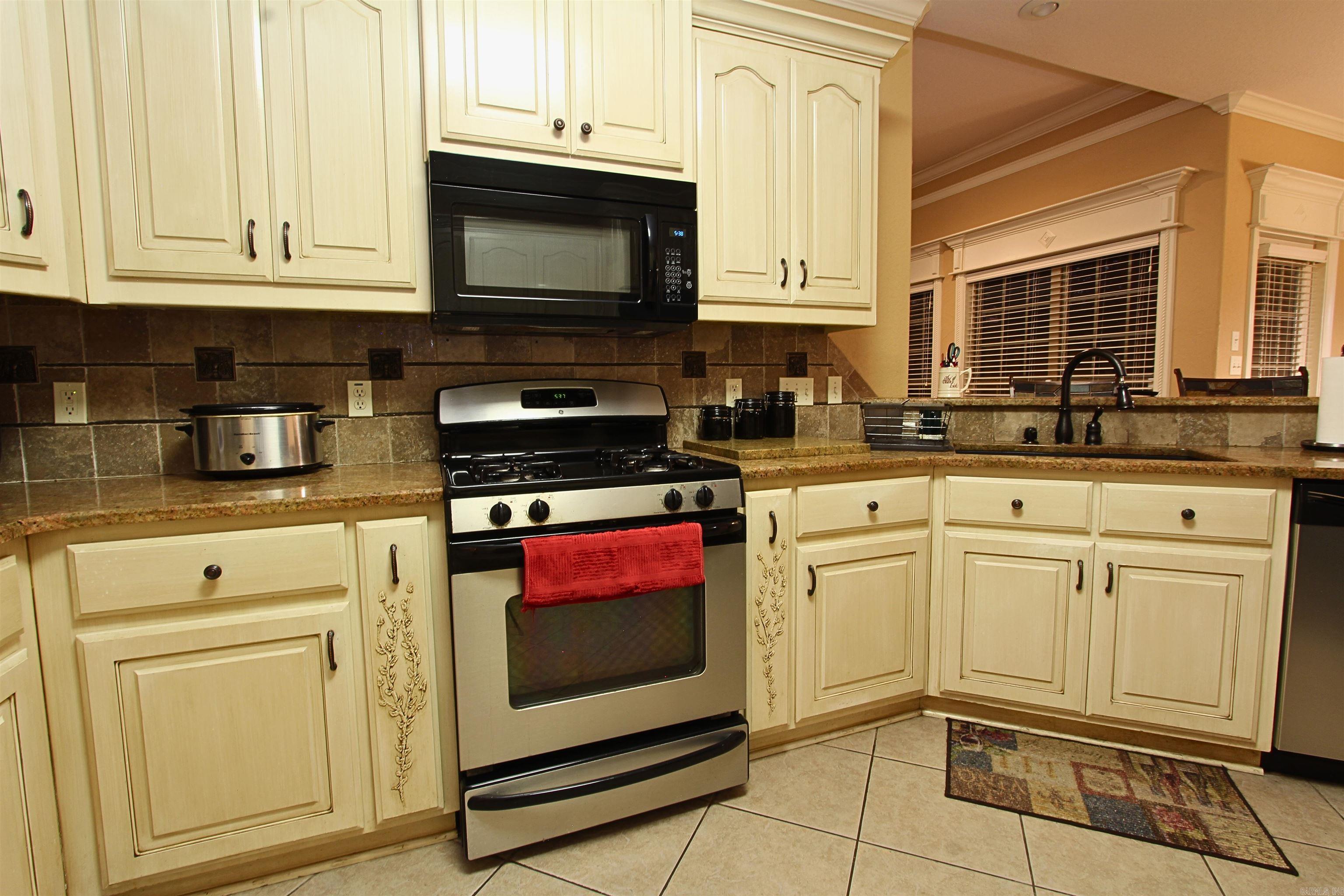 2701 Gemstone Drive