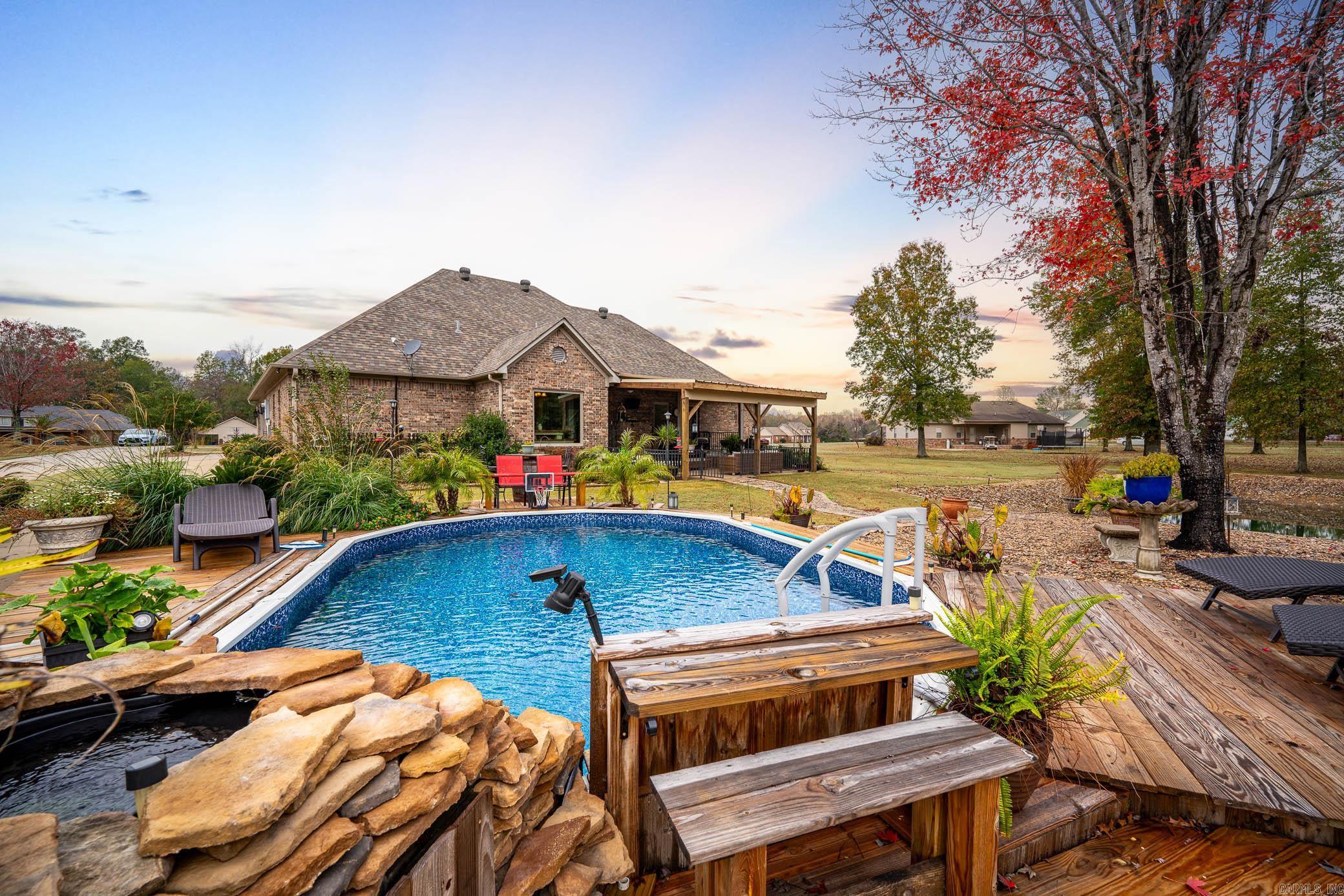 4 Greystone Drive
