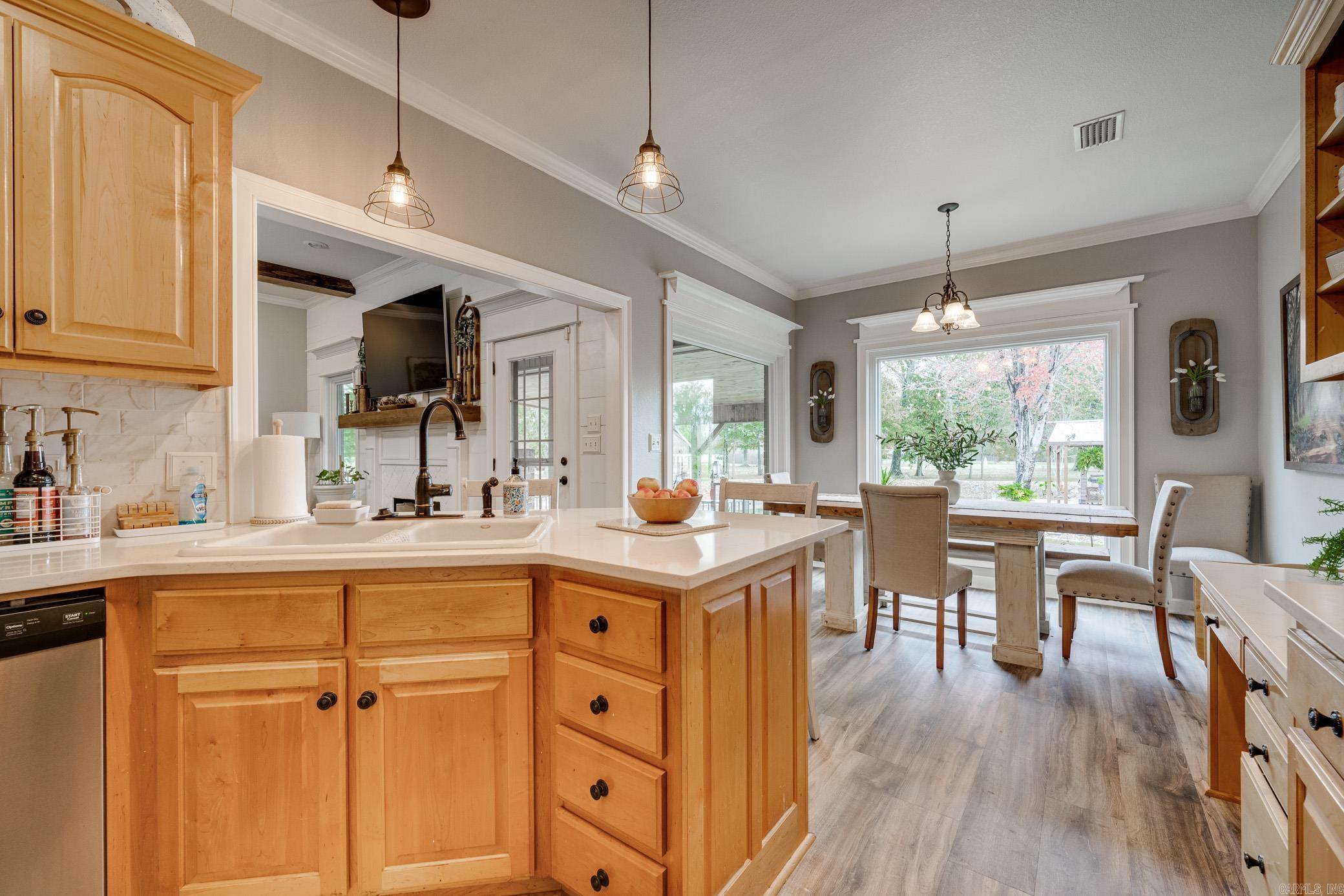 4 Greystone Drive