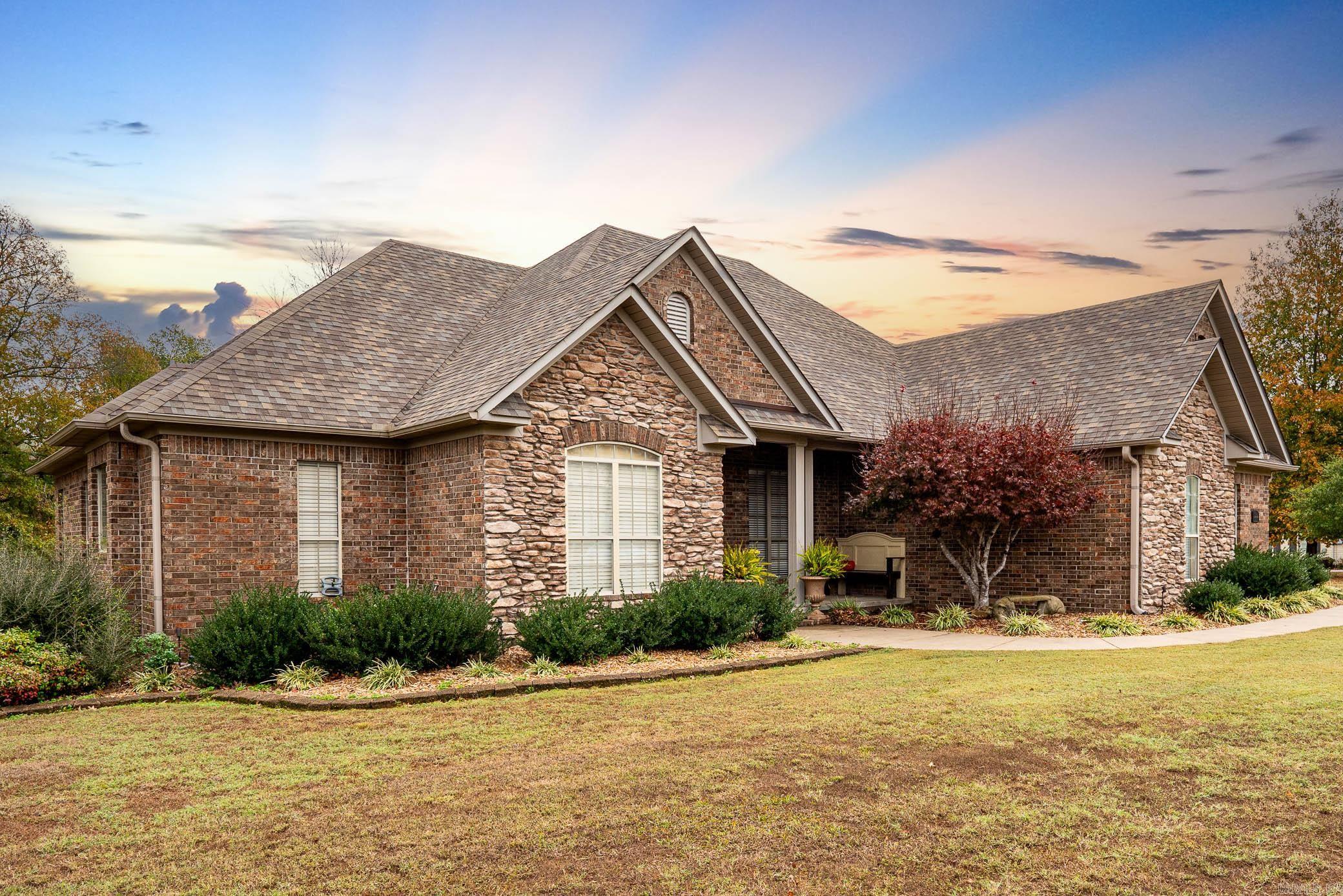 4 Greystone Drive
