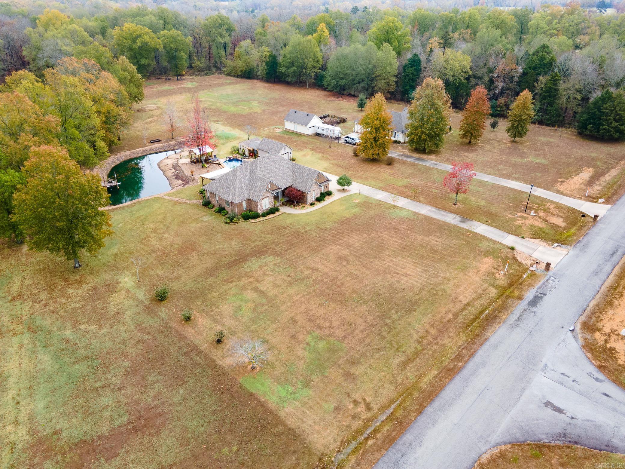4 Greystone Drive