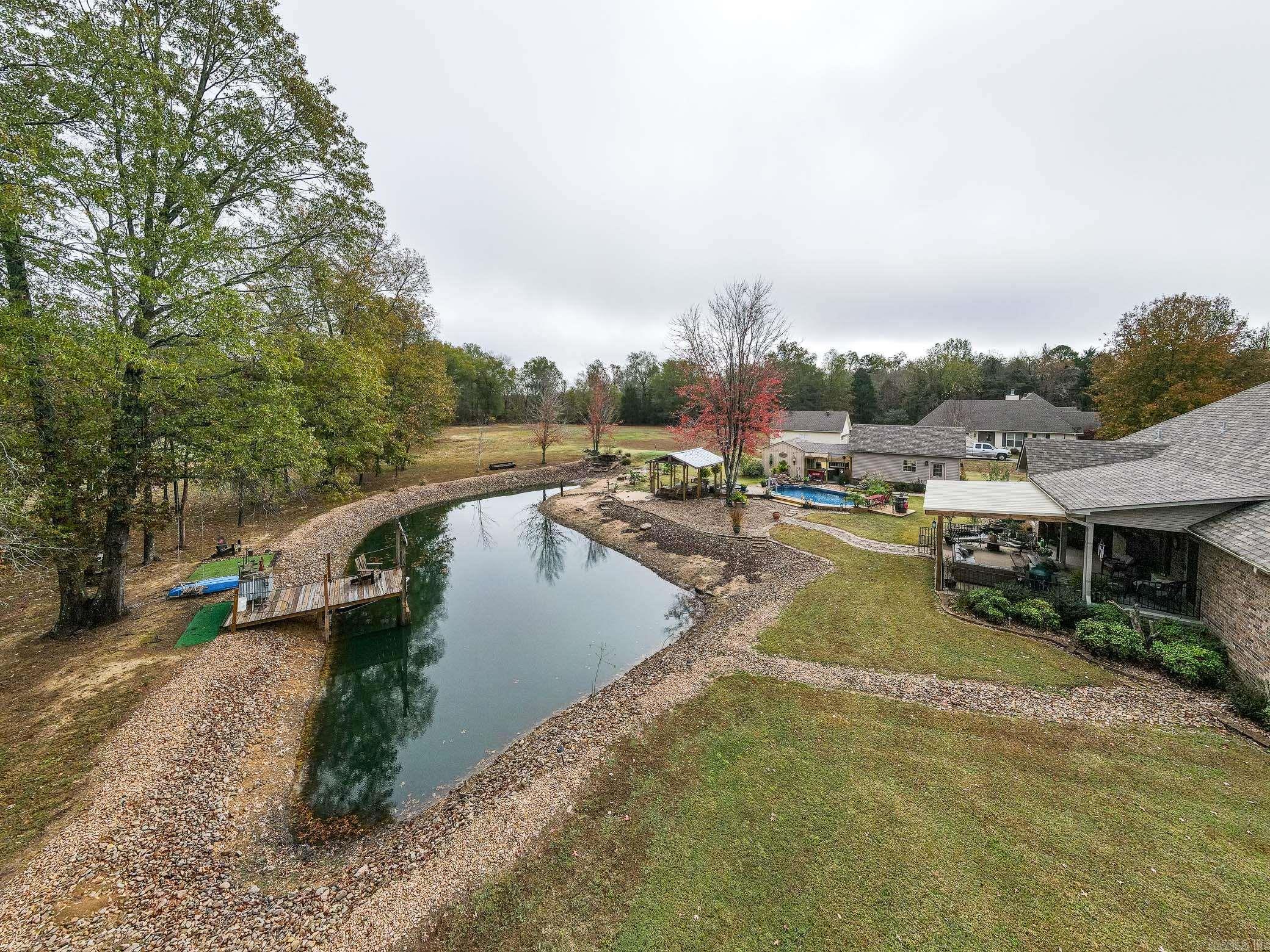 4 Greystone Drive