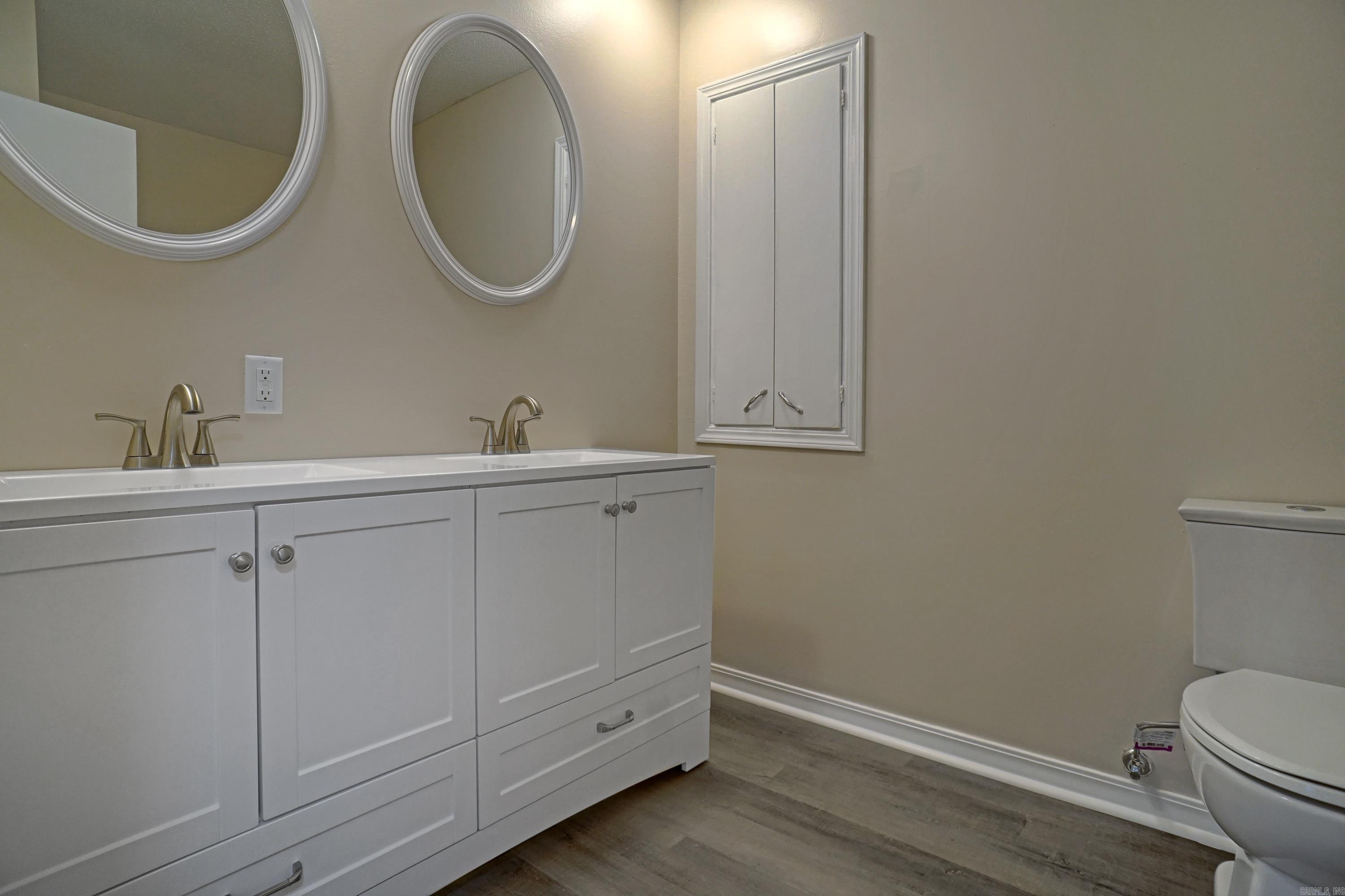 221 S Arlington Avenue