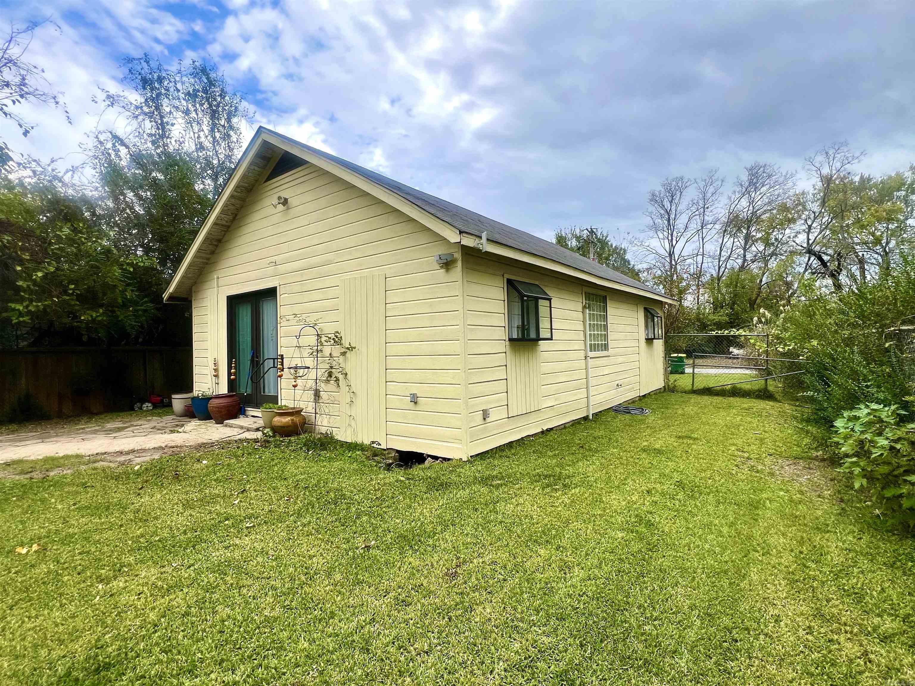 5317 Jelce Road