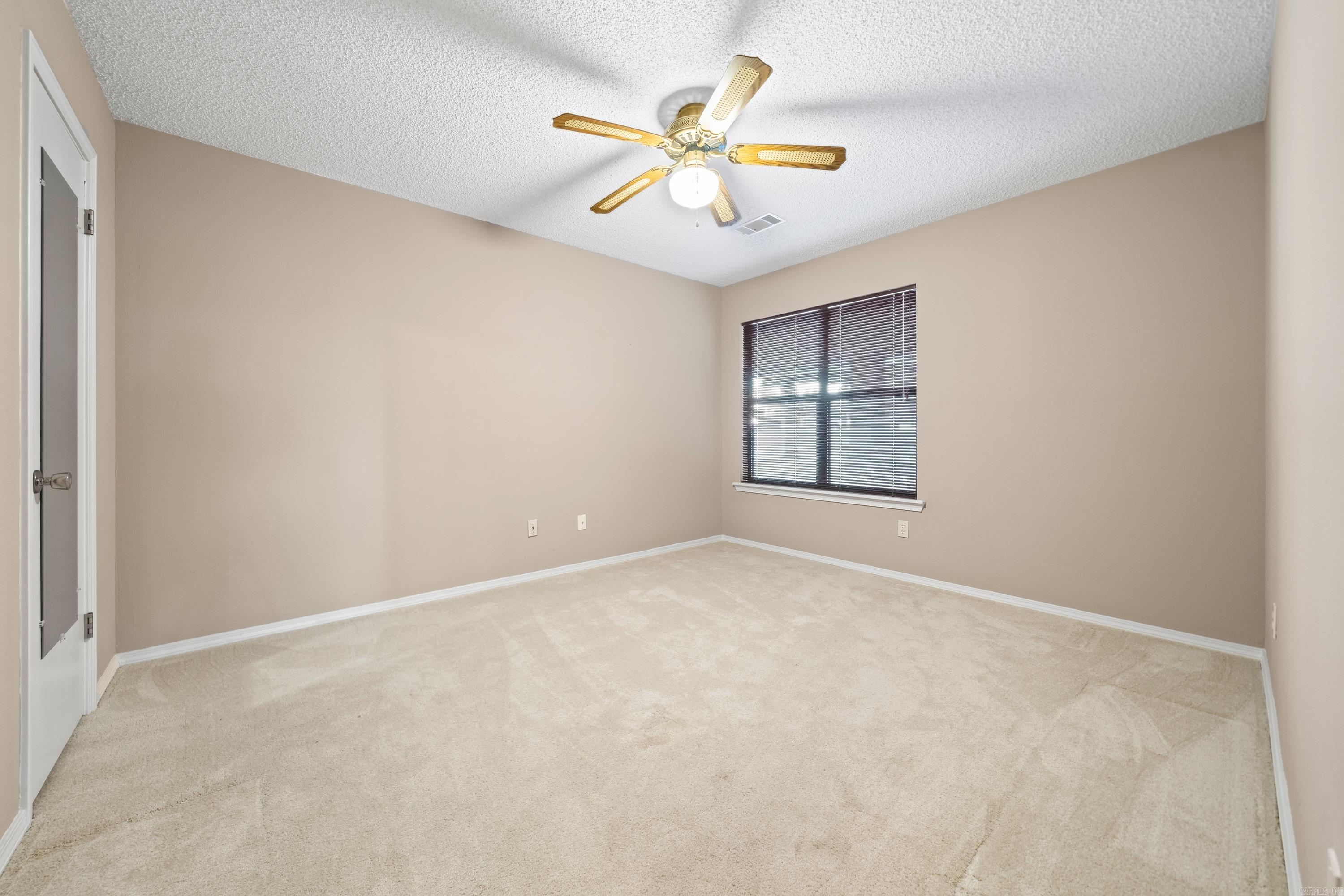 124 Corporate Terrace Unit: 17B