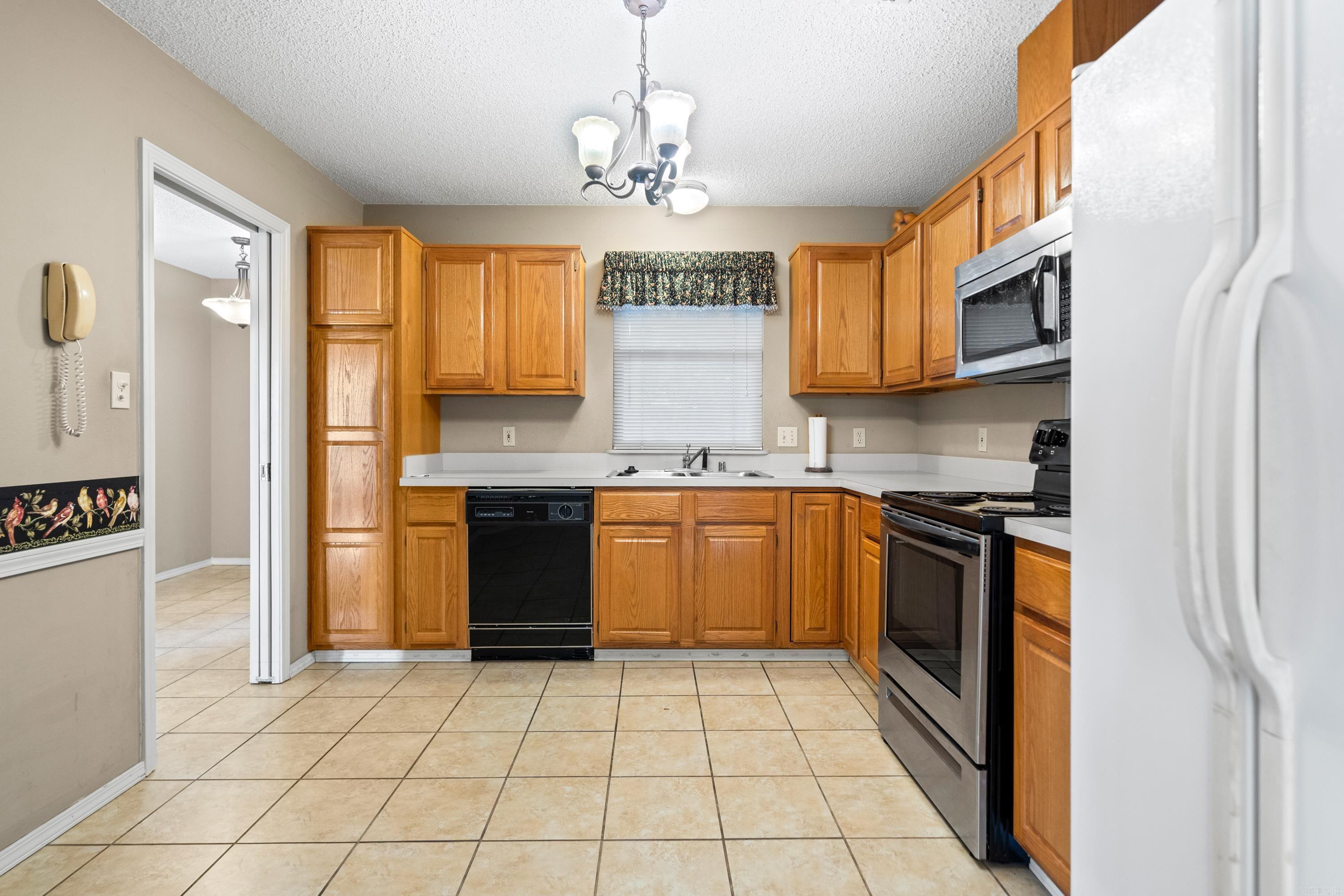 124 Corporate Terrace Unit: 17B