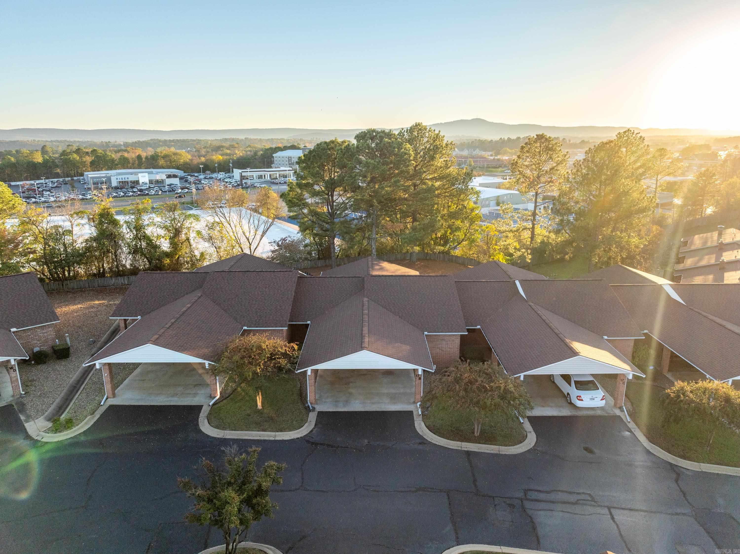 124 Corporate Terrace Unit: 17B