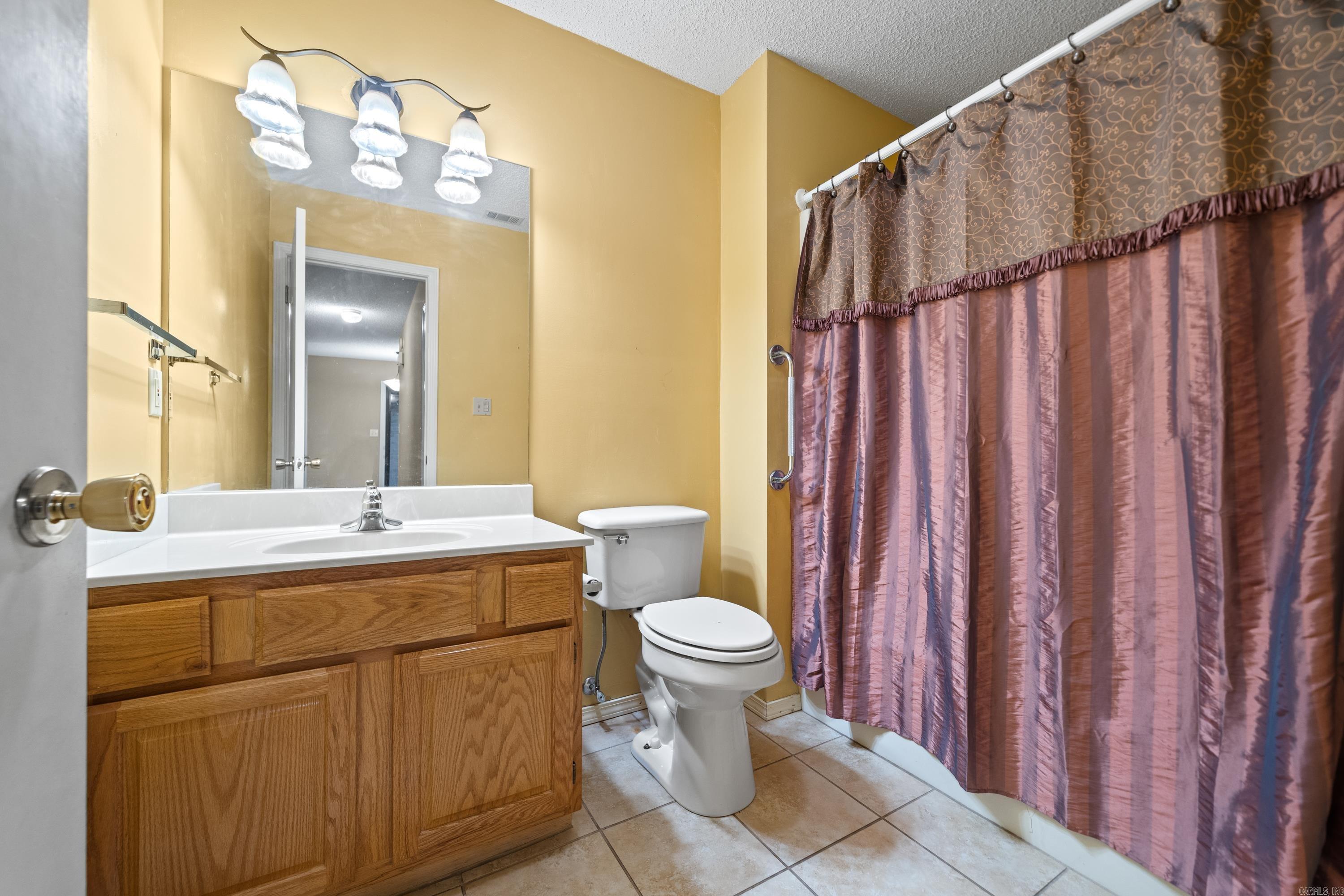 124 Corporate Terrace Unit: 17B