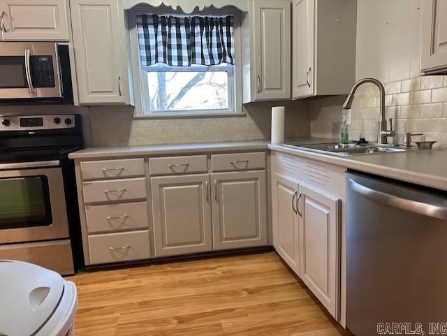 1318 Garvin