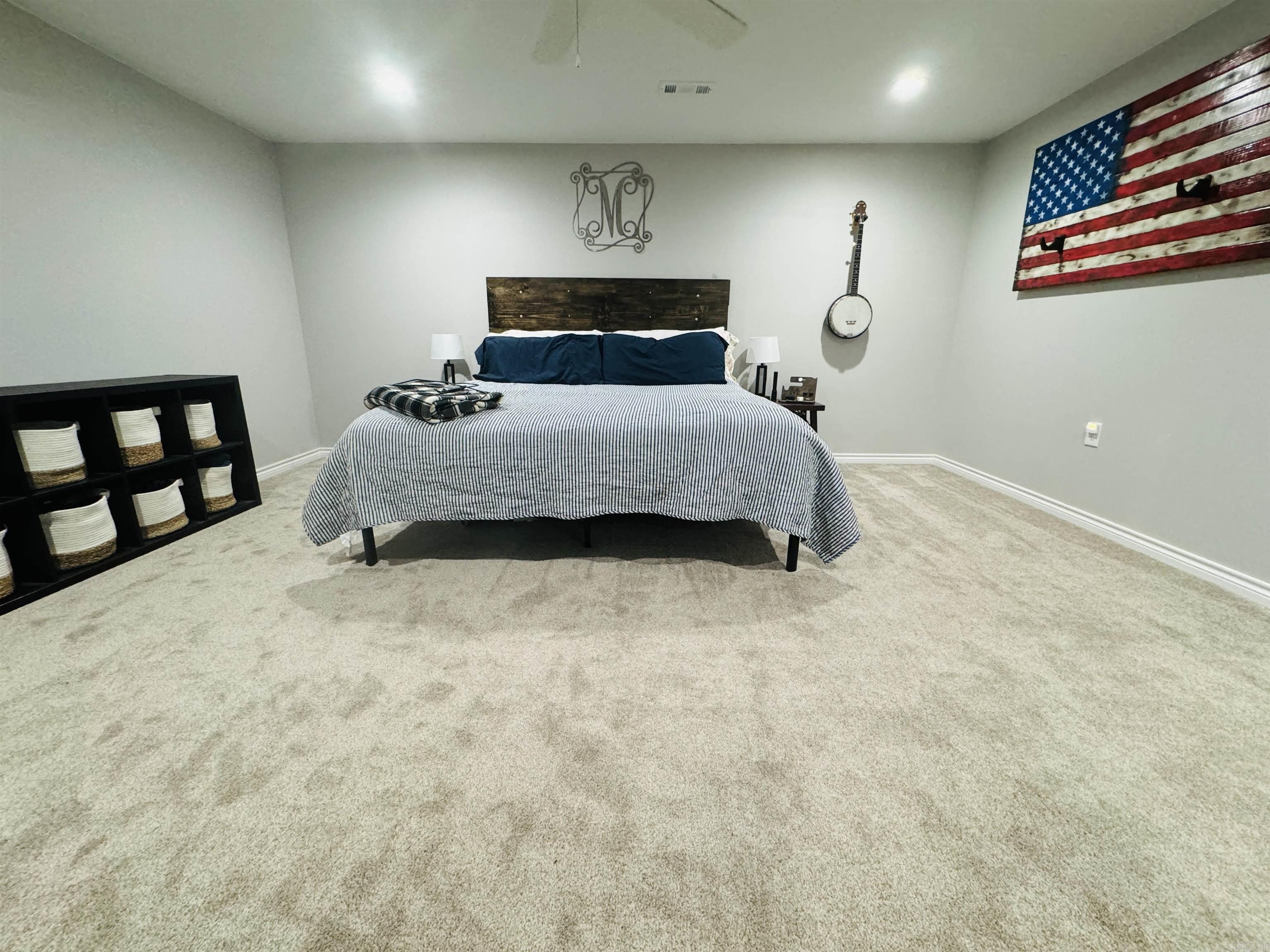 1421 E Justice