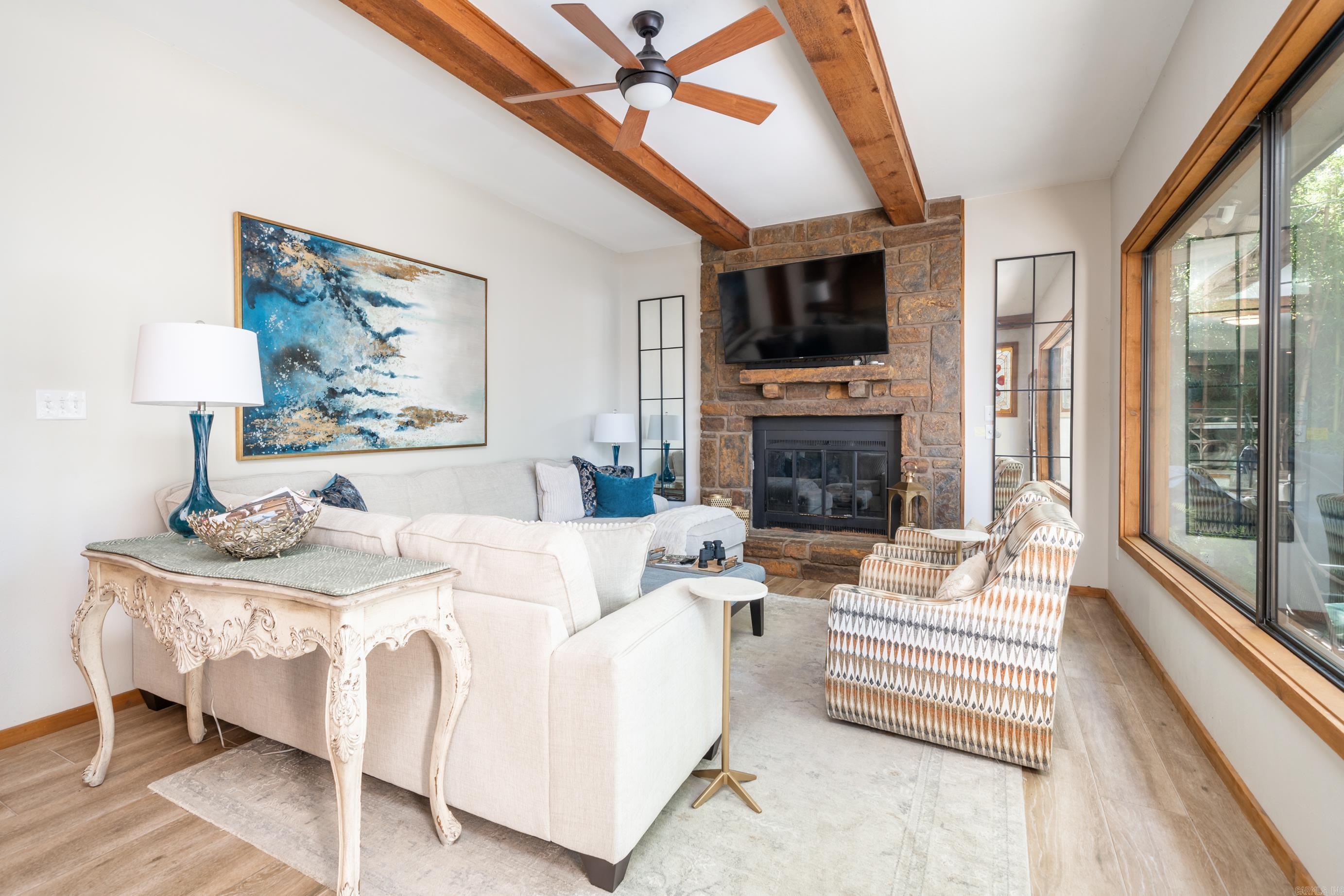 203 Golden Oak Cir Circle