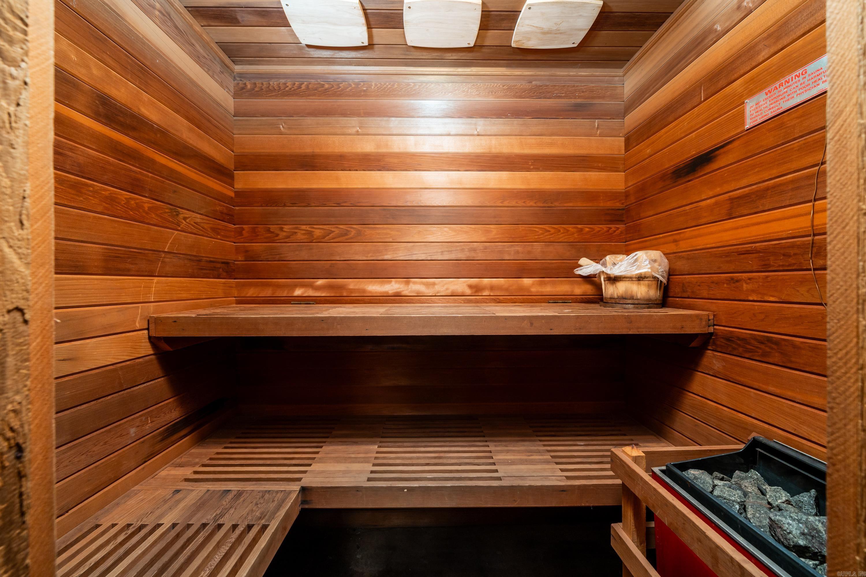 203 Golden Oak Cir Circle