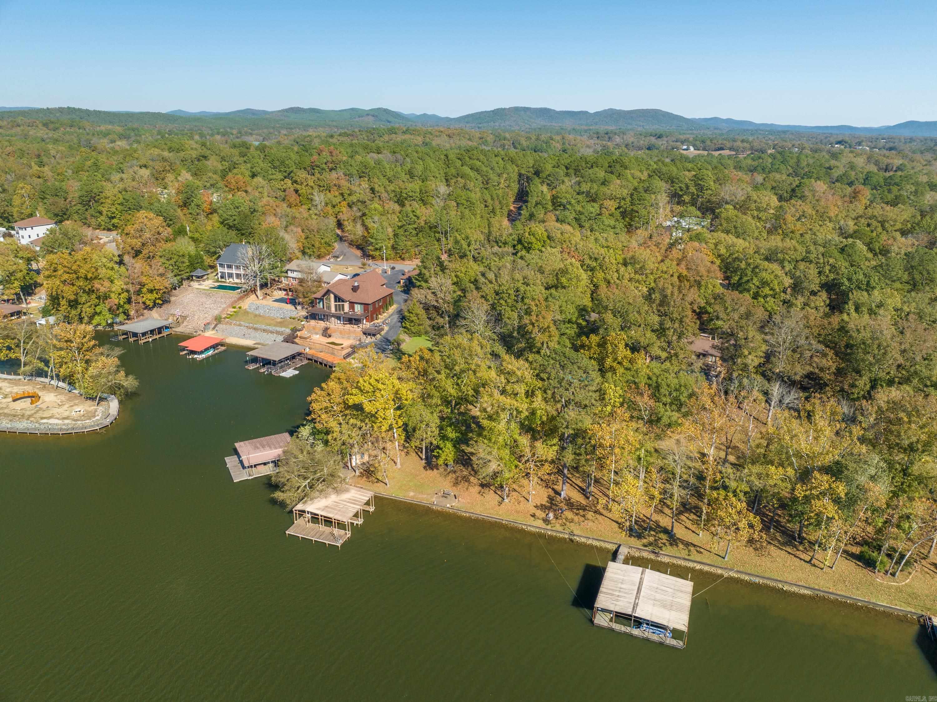 203 Golden Oak Cir Circle