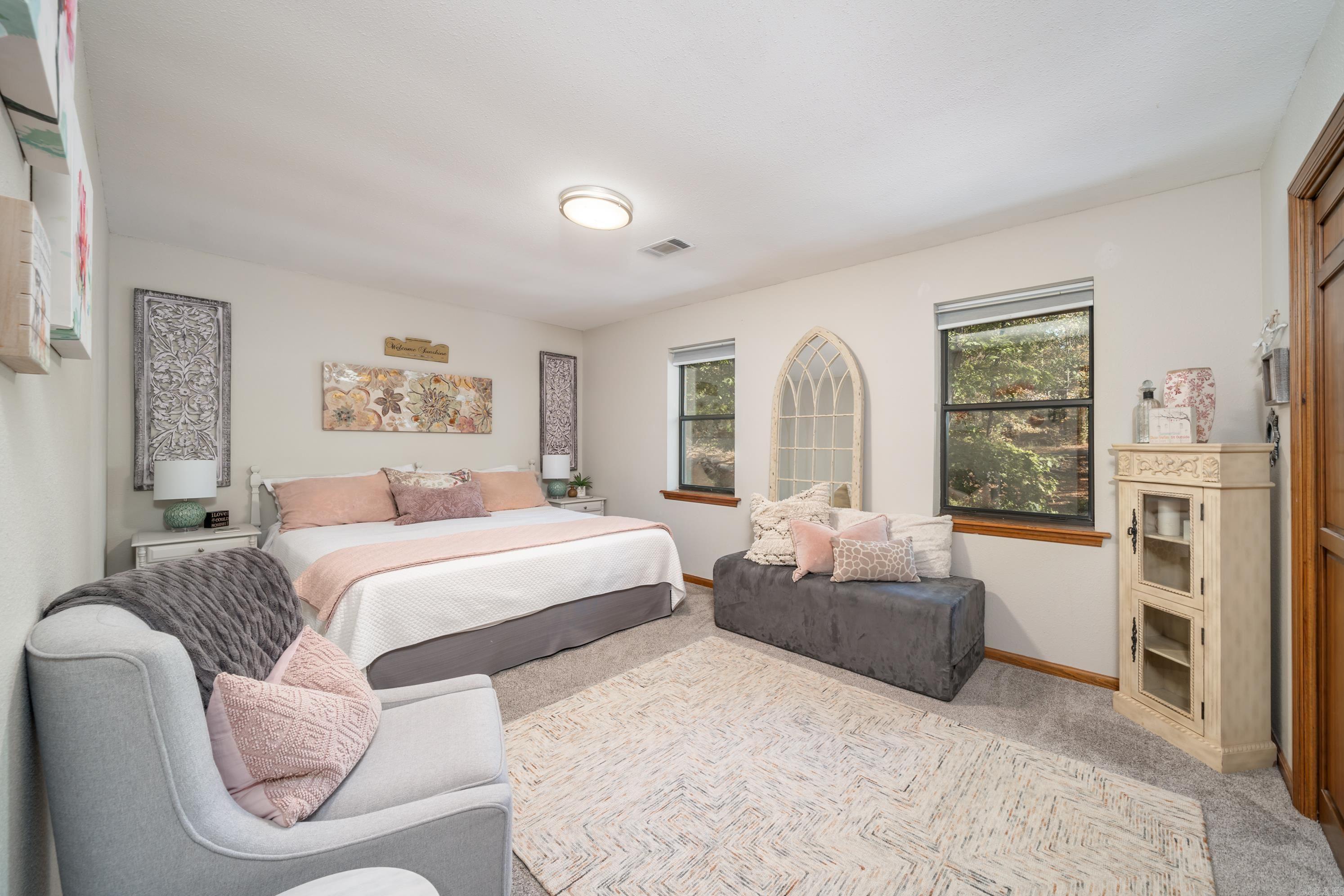 203 Golden Oak Cir Circle