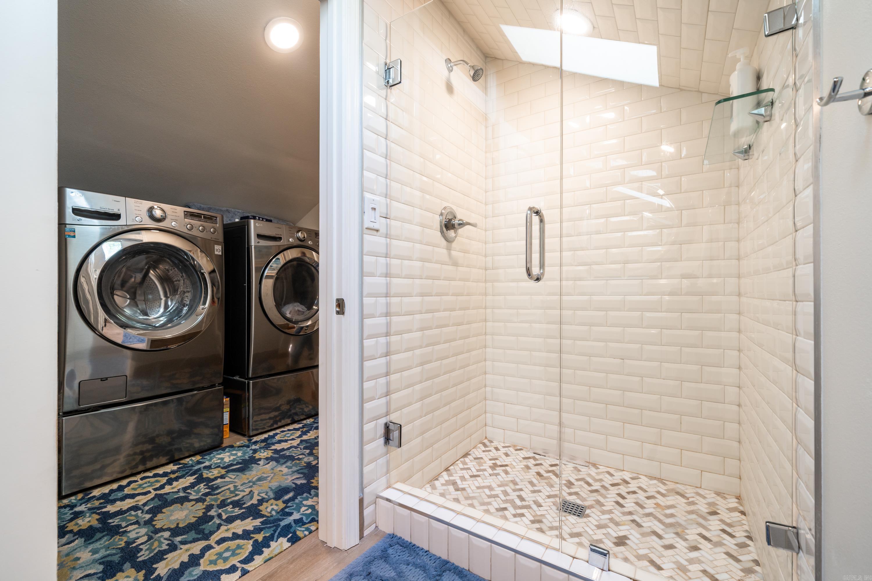 203 Golden Oak Cir Circle